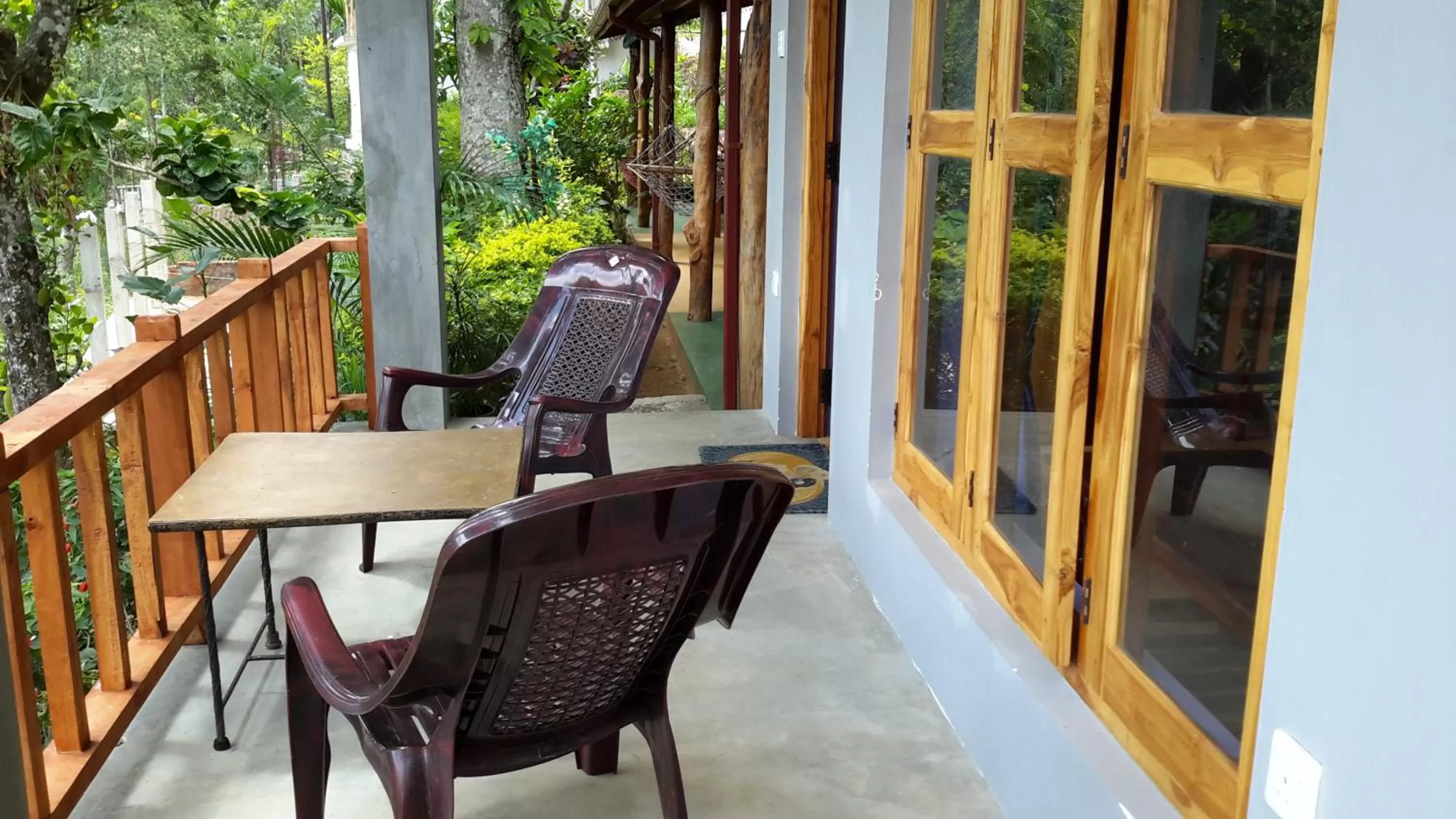 Balcony/Terrace in Raveena Guest House