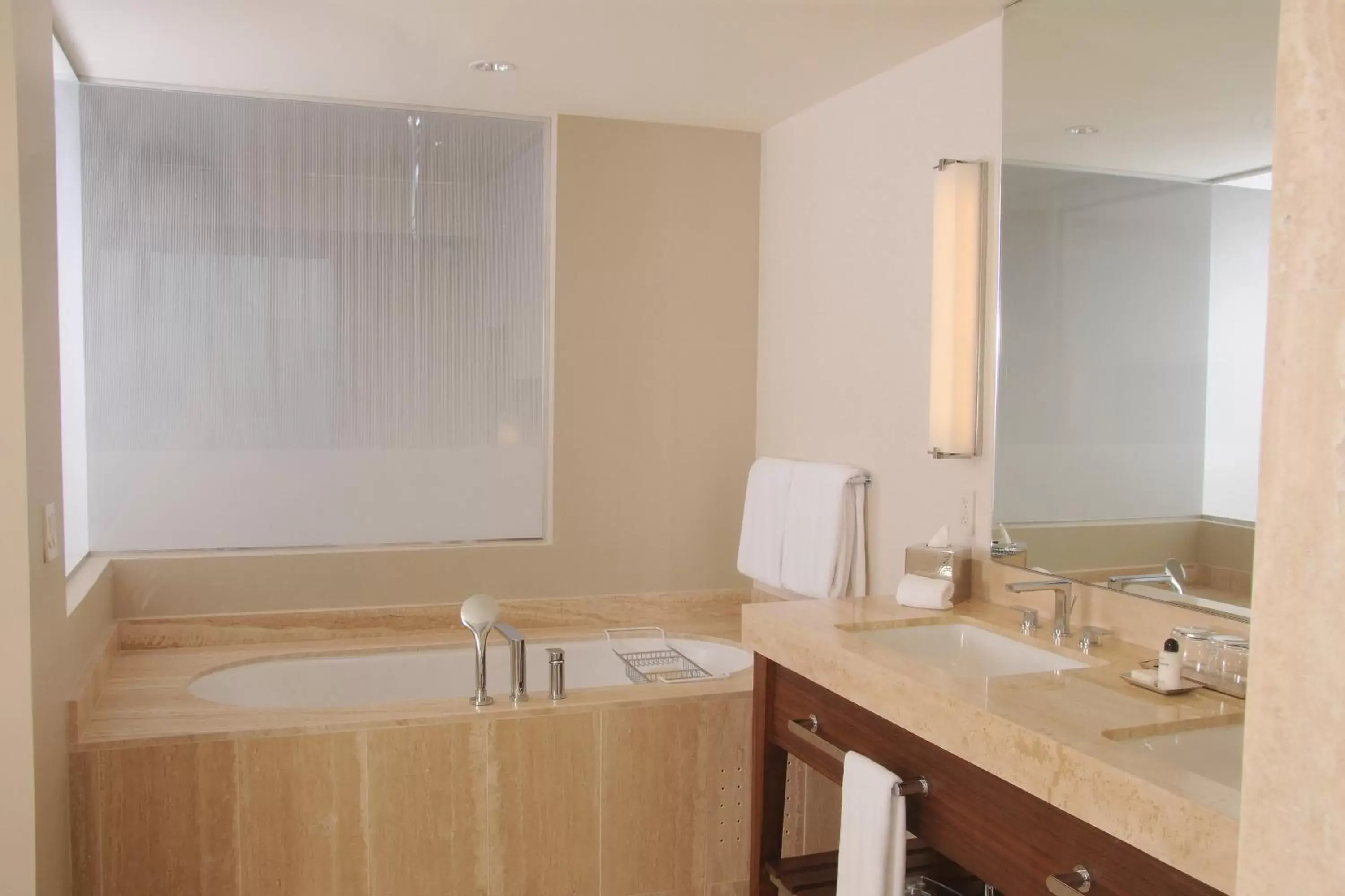 Bathroom in The Santa Maria, a Luxury Collection Hotel & Golf Resort, Panama City