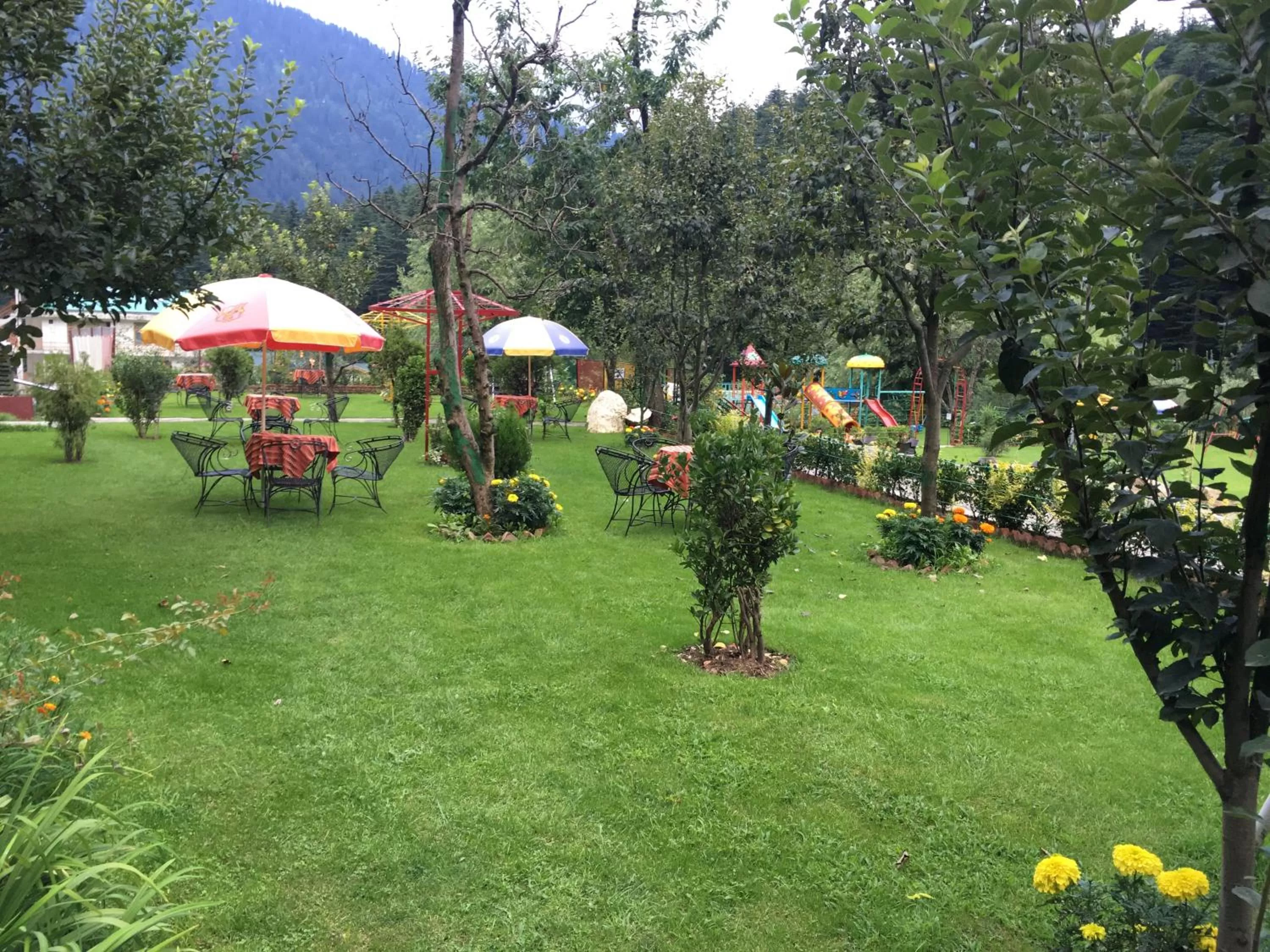 Garden, Patio/Outdoor Area in Snow Valley Resorts & Spa Manali
