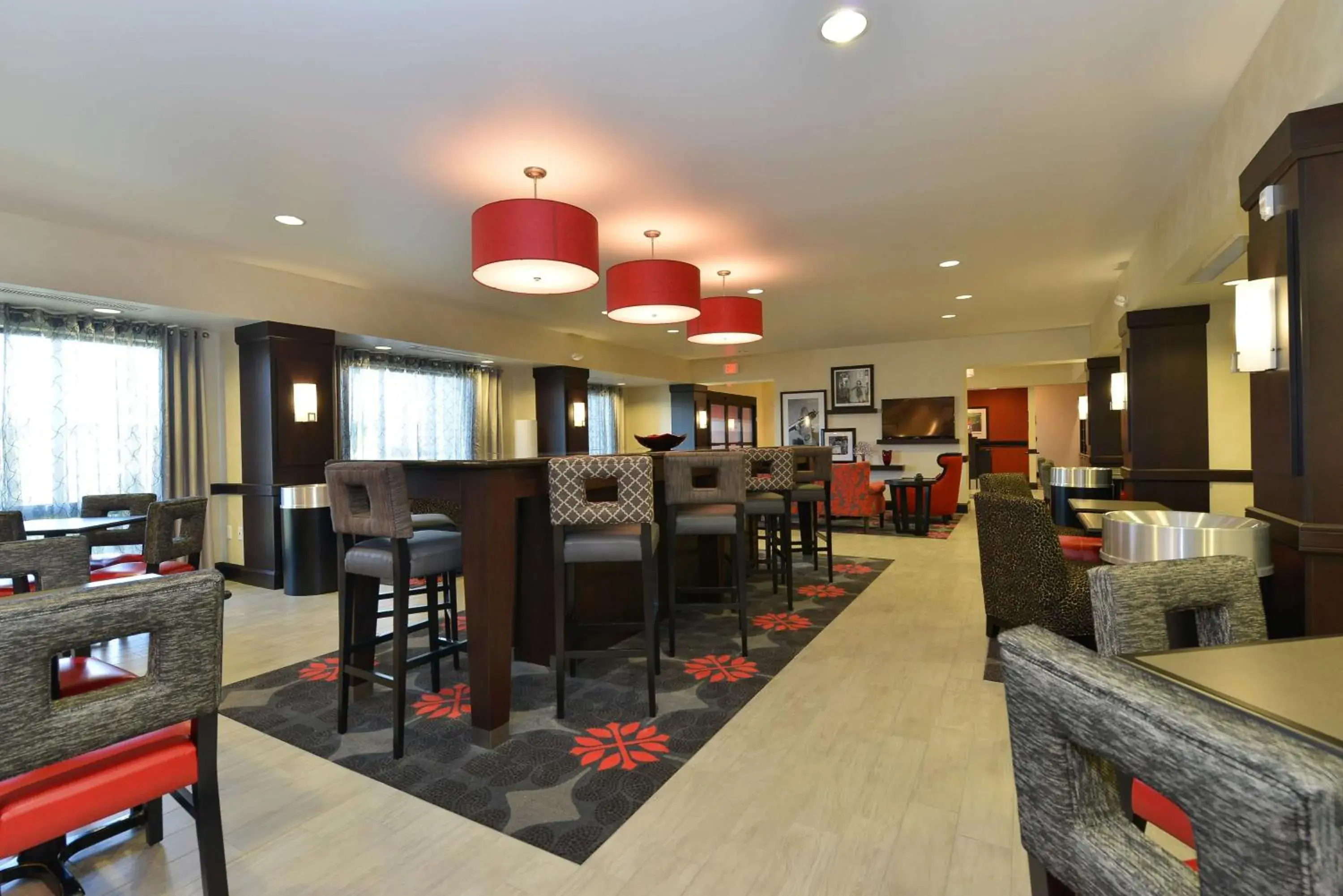 Lobby or reception, Restaurant/Places to Eat in Hampton Inn By Hilton Middletown