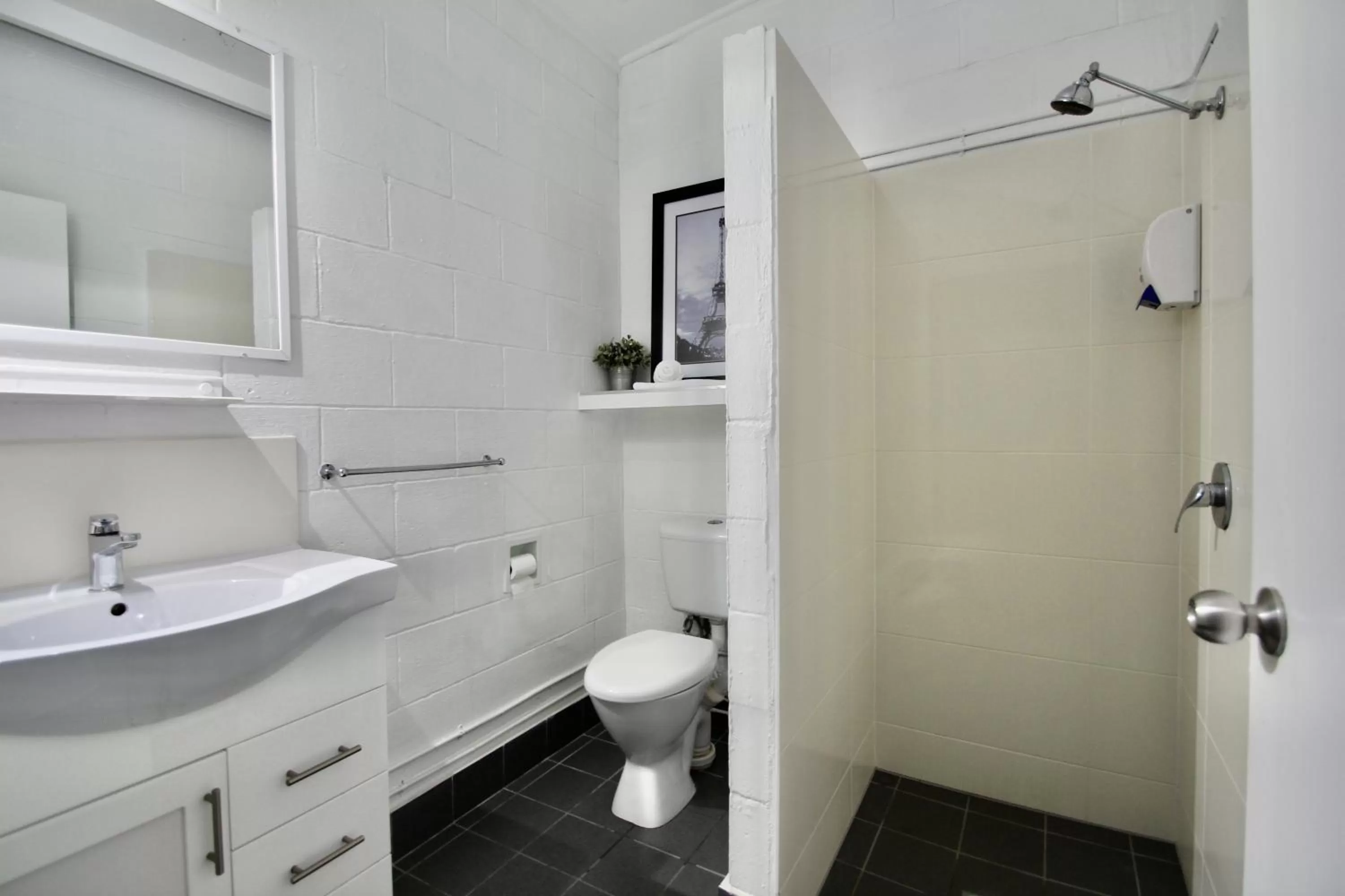 Hideaway Noosa Men Only Beach Resort