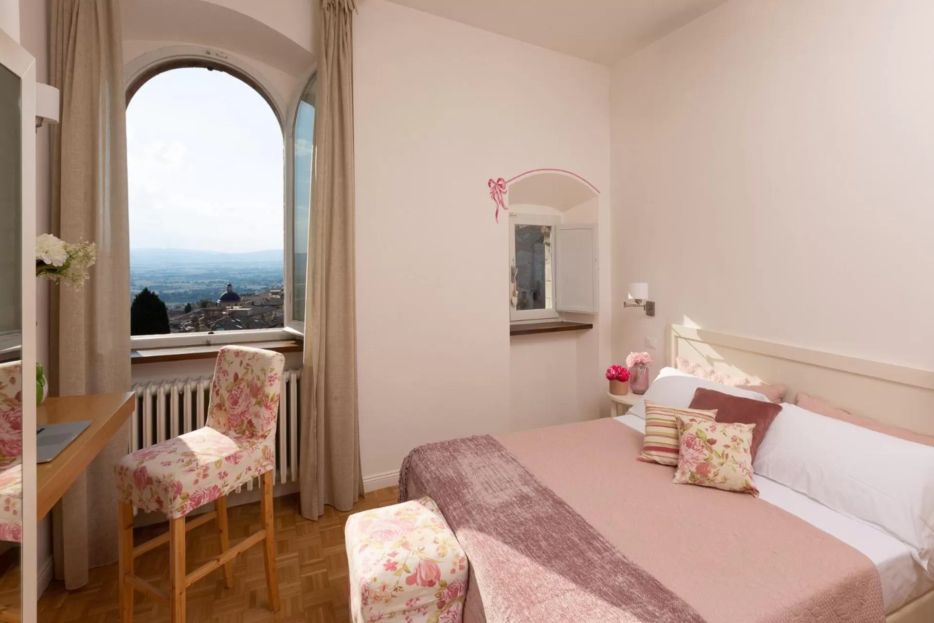 Photo of the whole room, Bed in Hotel Ideale