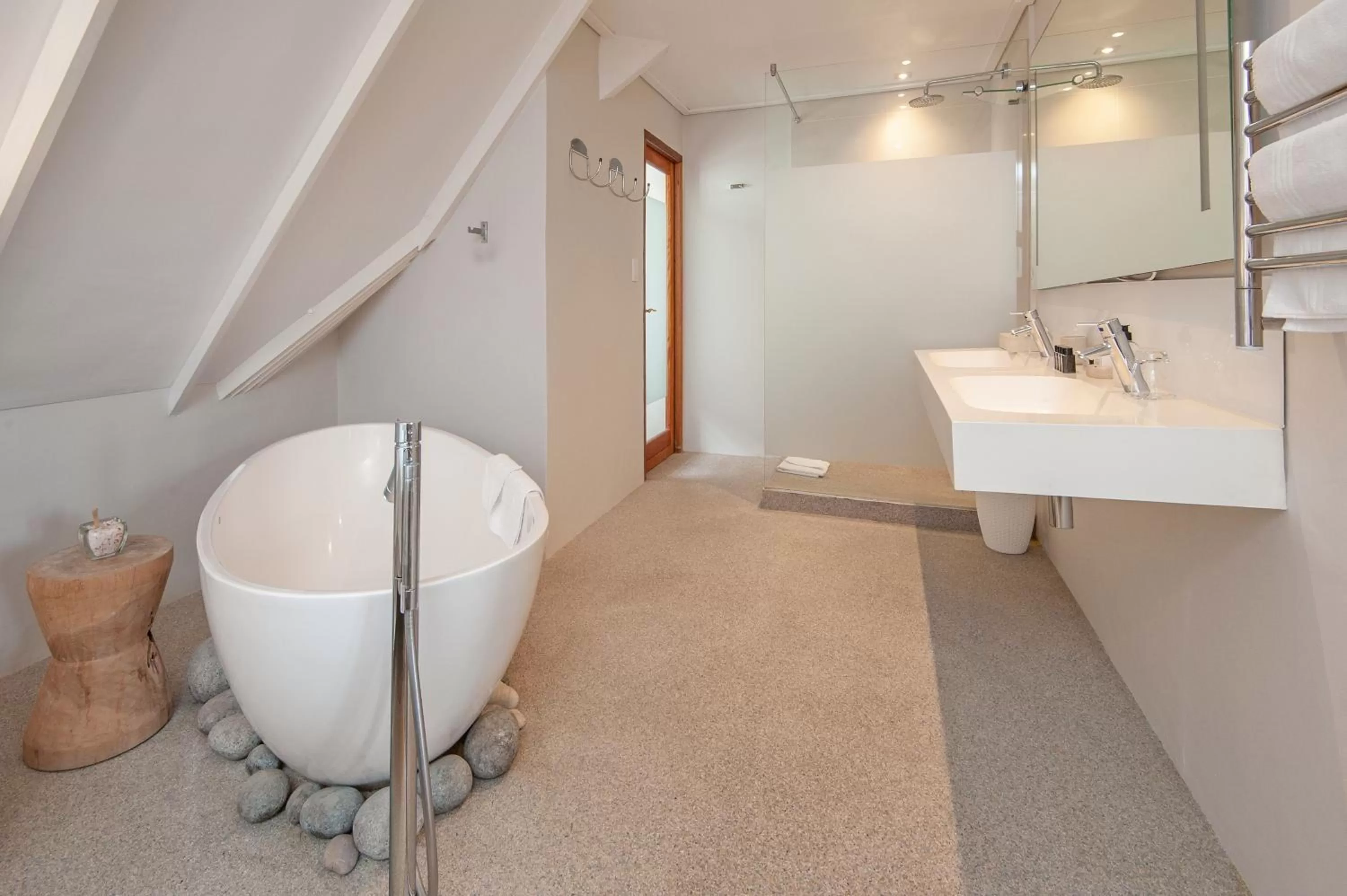 Bathroom in Harbour House Hotel - Manor House