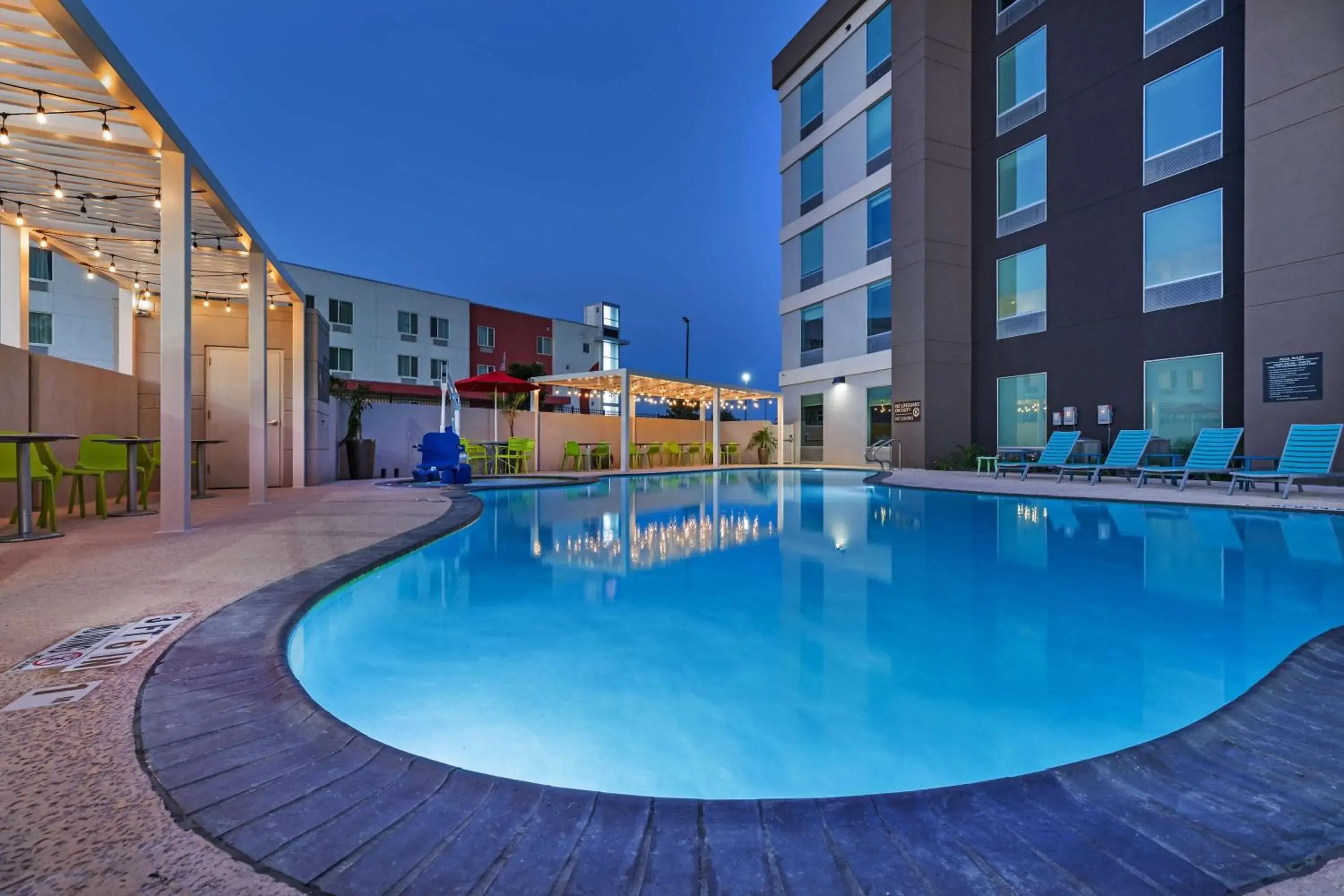 Pool view, Swimming Pool in Home2 Suites by Hilton Laredo, TX
