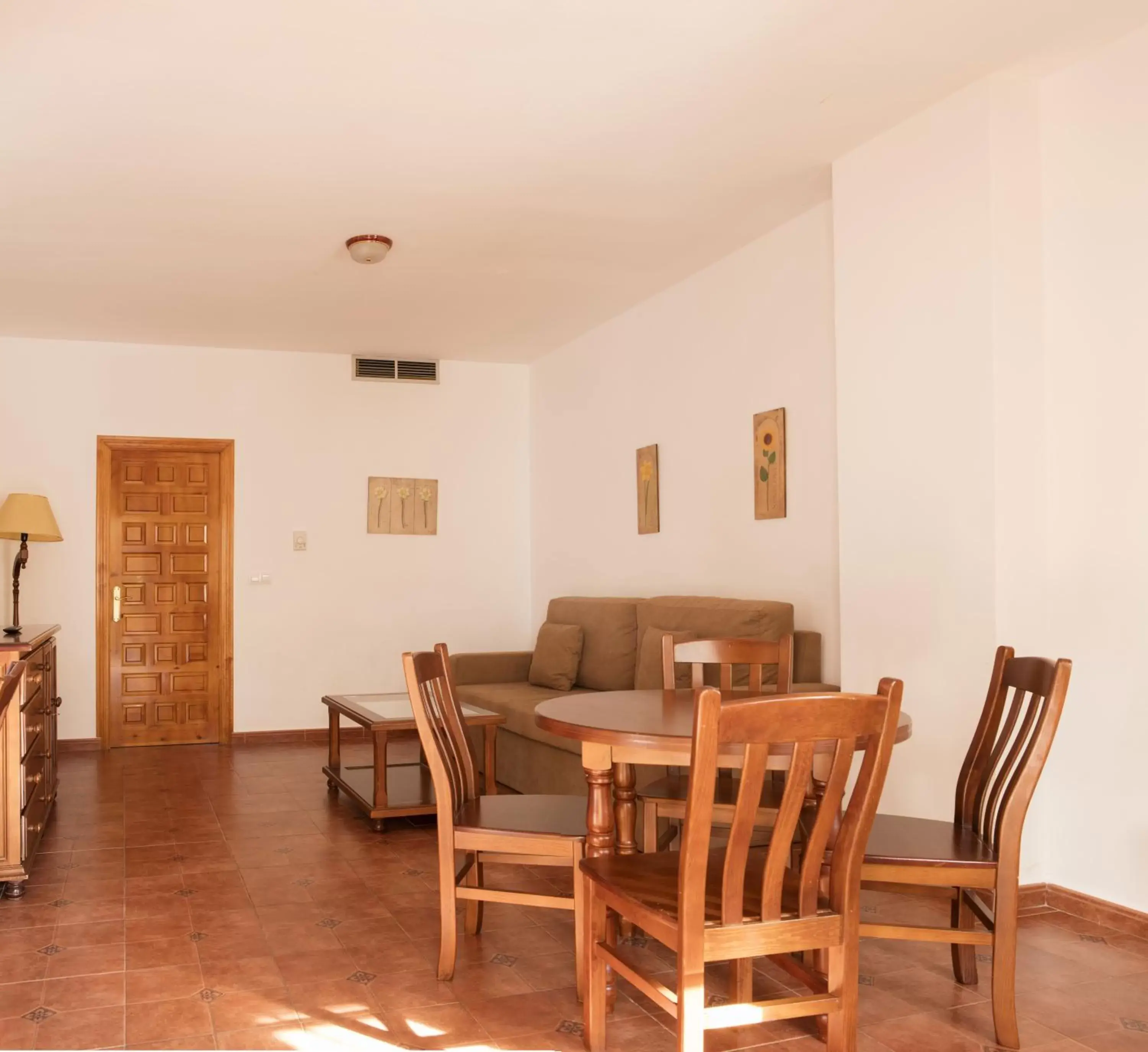 Living room, Dining Area in Tugasa Las Truchas