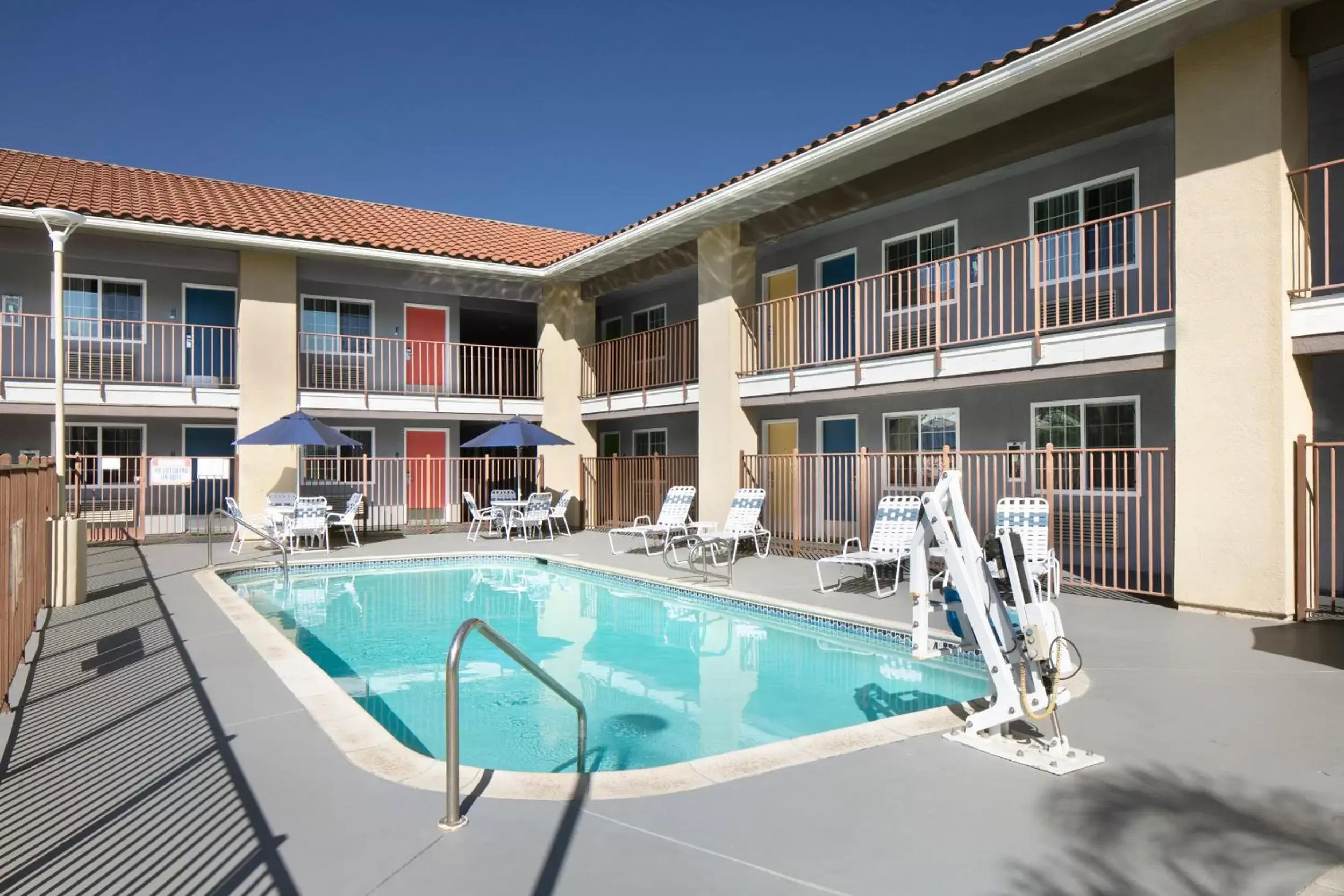 Swimming pool, Property Building in Signature Temecula