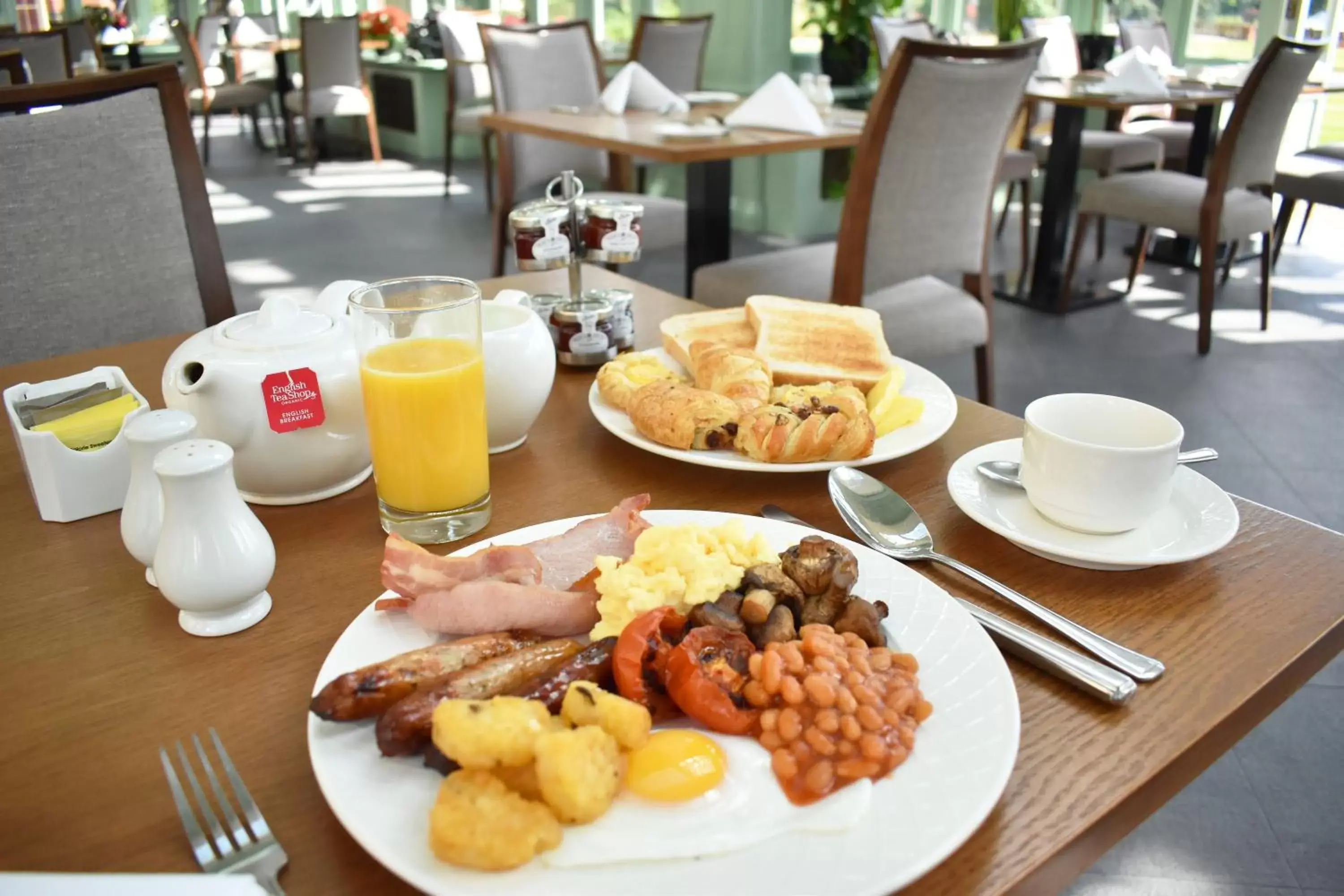 Breakfast in The Elvetham Hotel