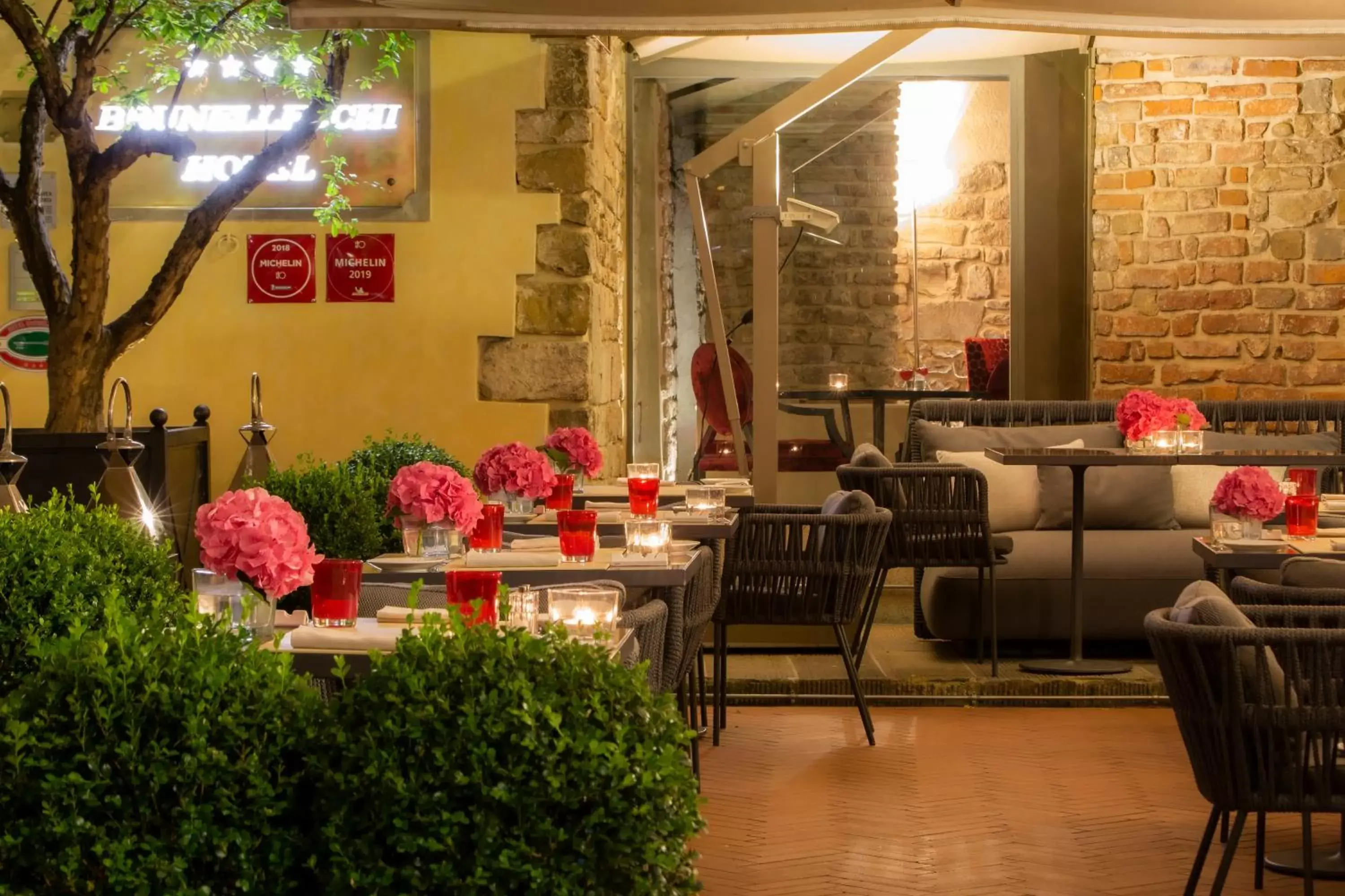 Patio, Restaurant/Places to Eat in Brunelleschi Hotel