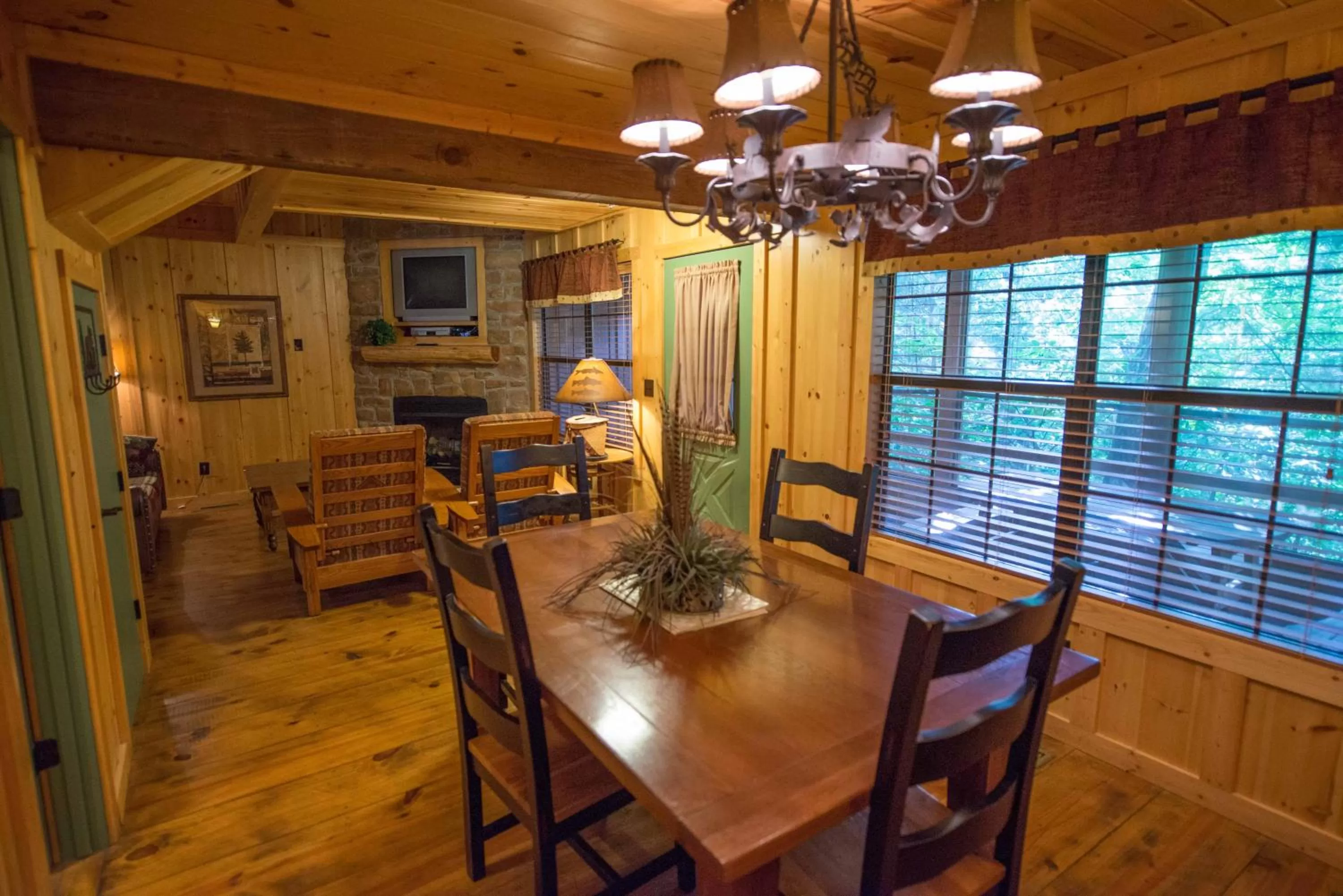 Dining area in Cabins at Green Mountain, Trademark Collection by Wyndham