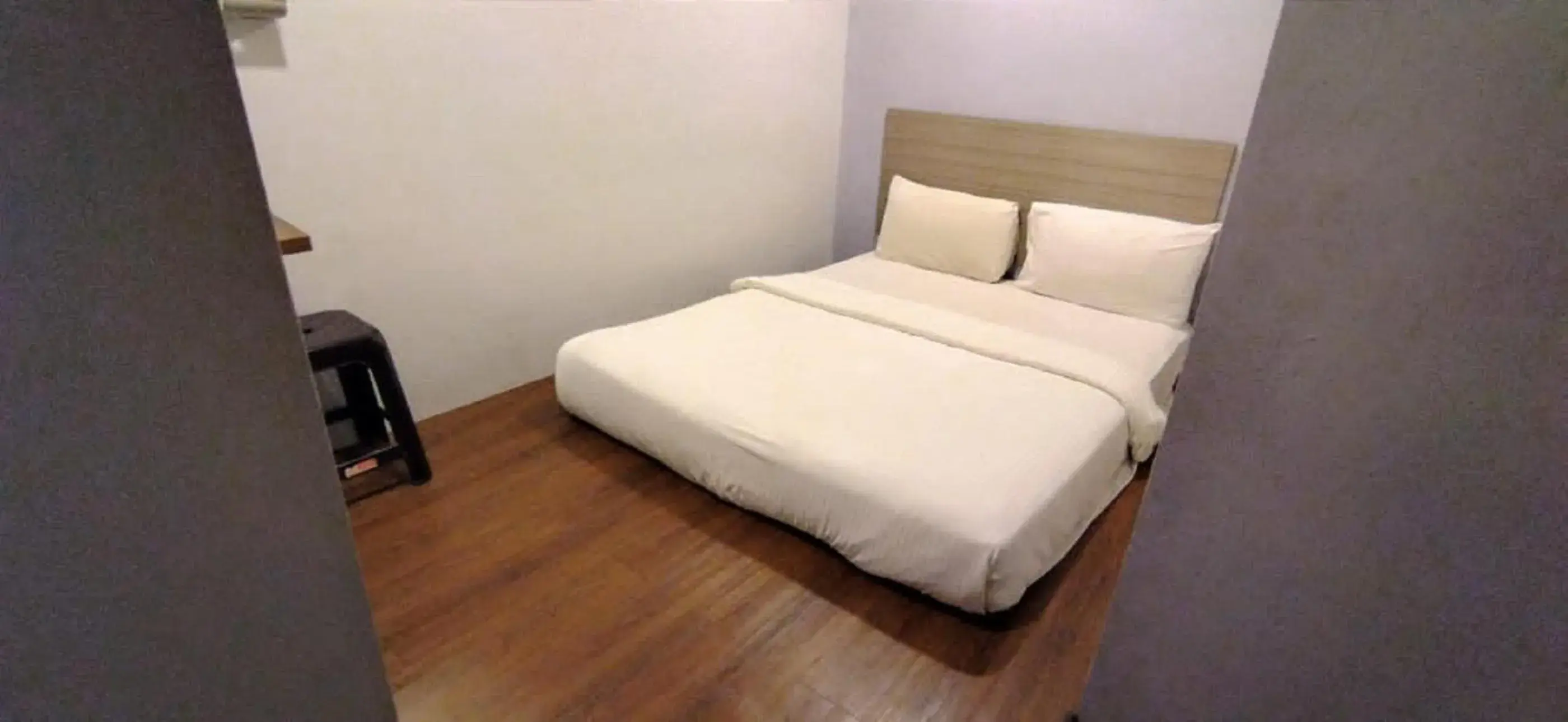 Photo of the whole room, Bed in Dream House Hotel