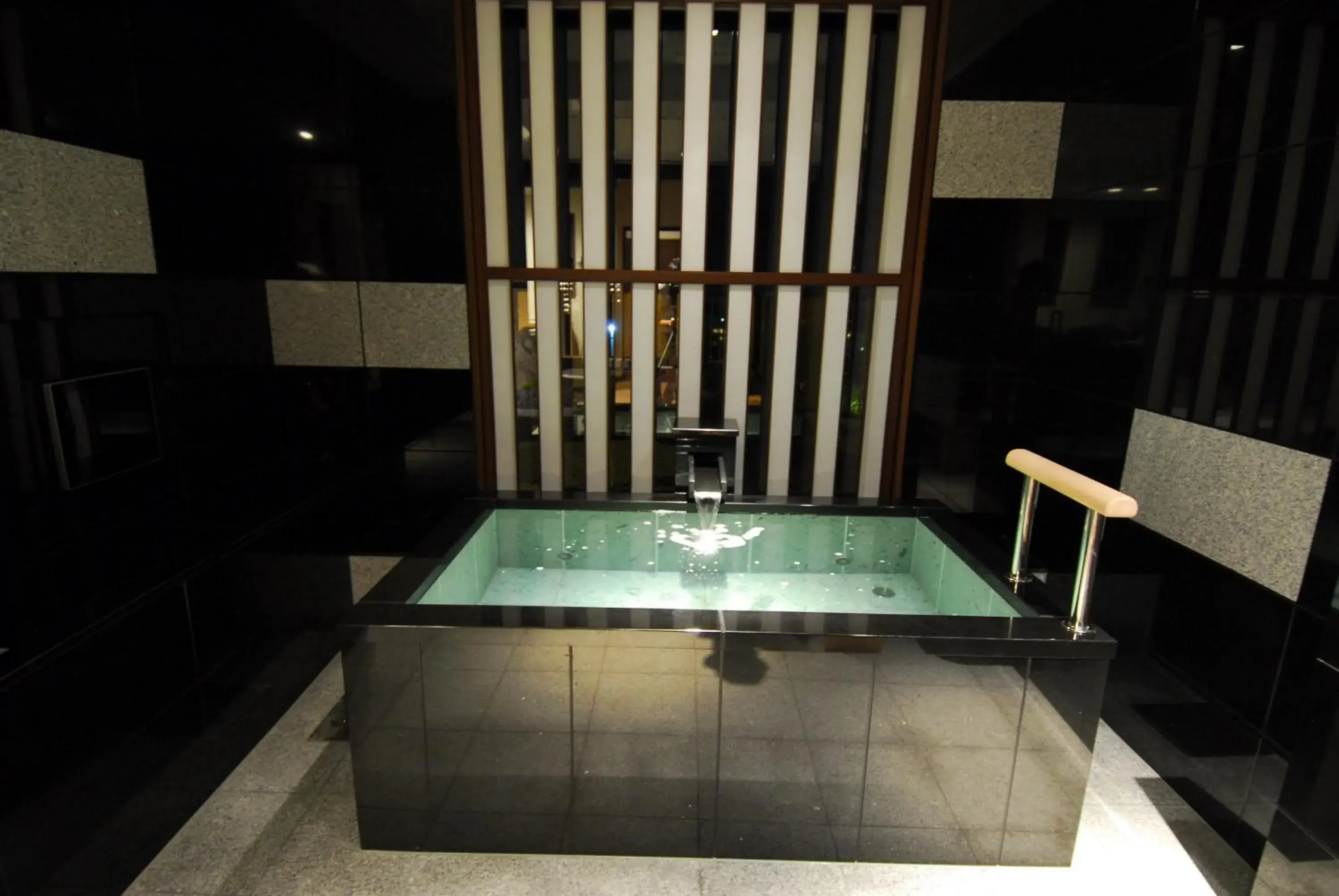 Hot Spring Bath, Swimming Pool in Arima Onsen Taketoritei Maruyama Ryokan