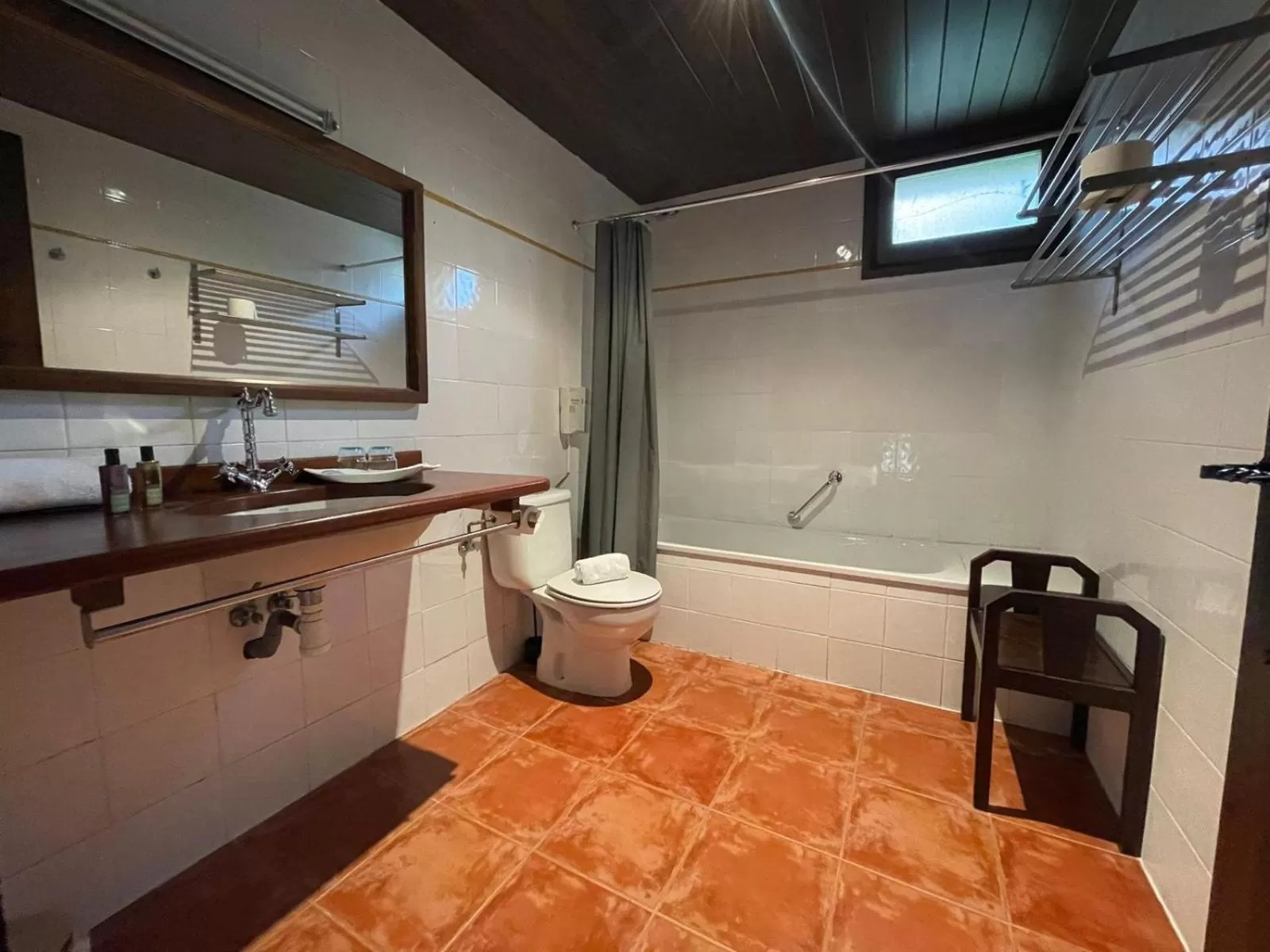 Bathroom in Hotel Cruells