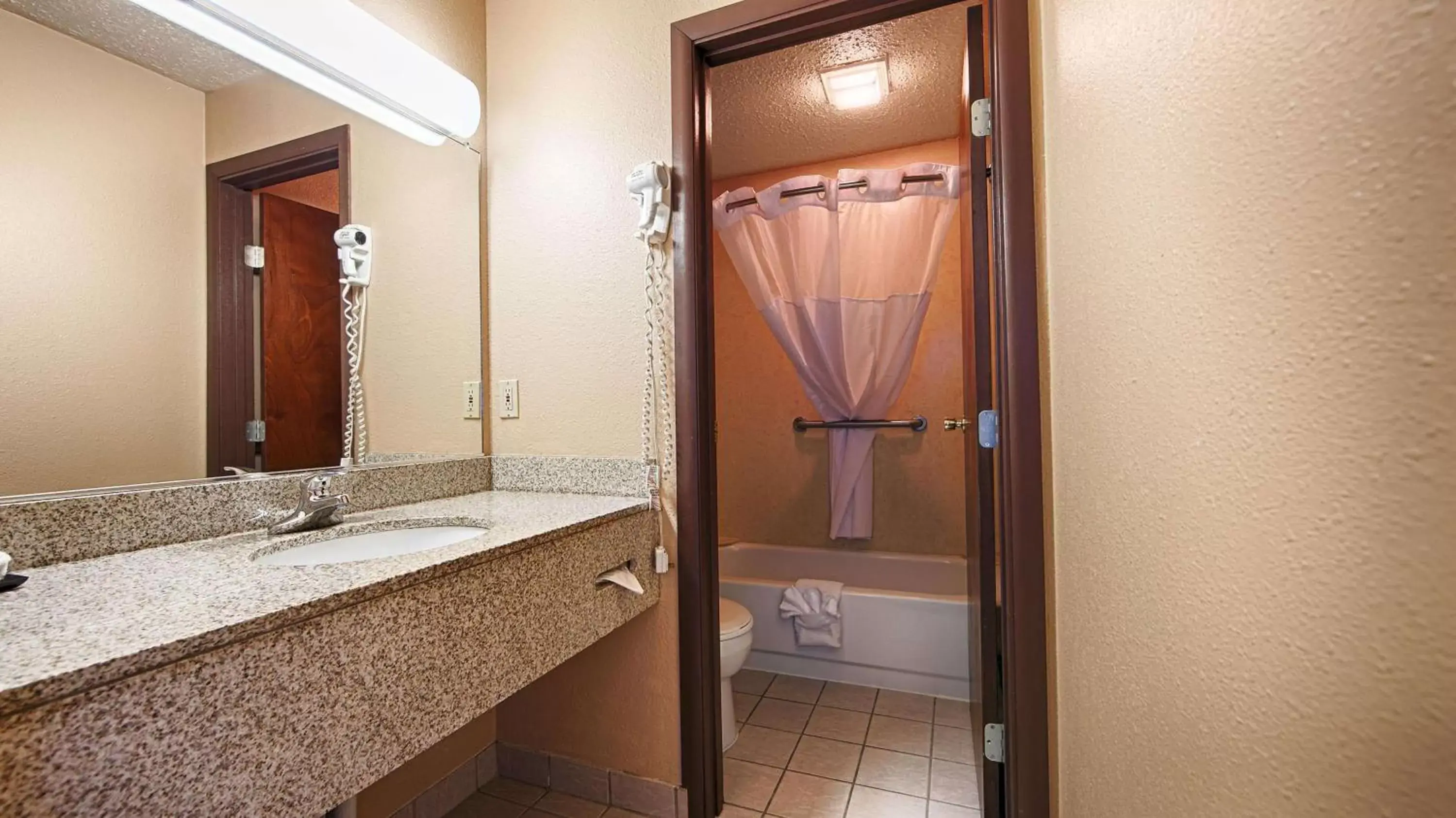 Photo of the whole room, Bathroom in Best Western Bidarka Inn