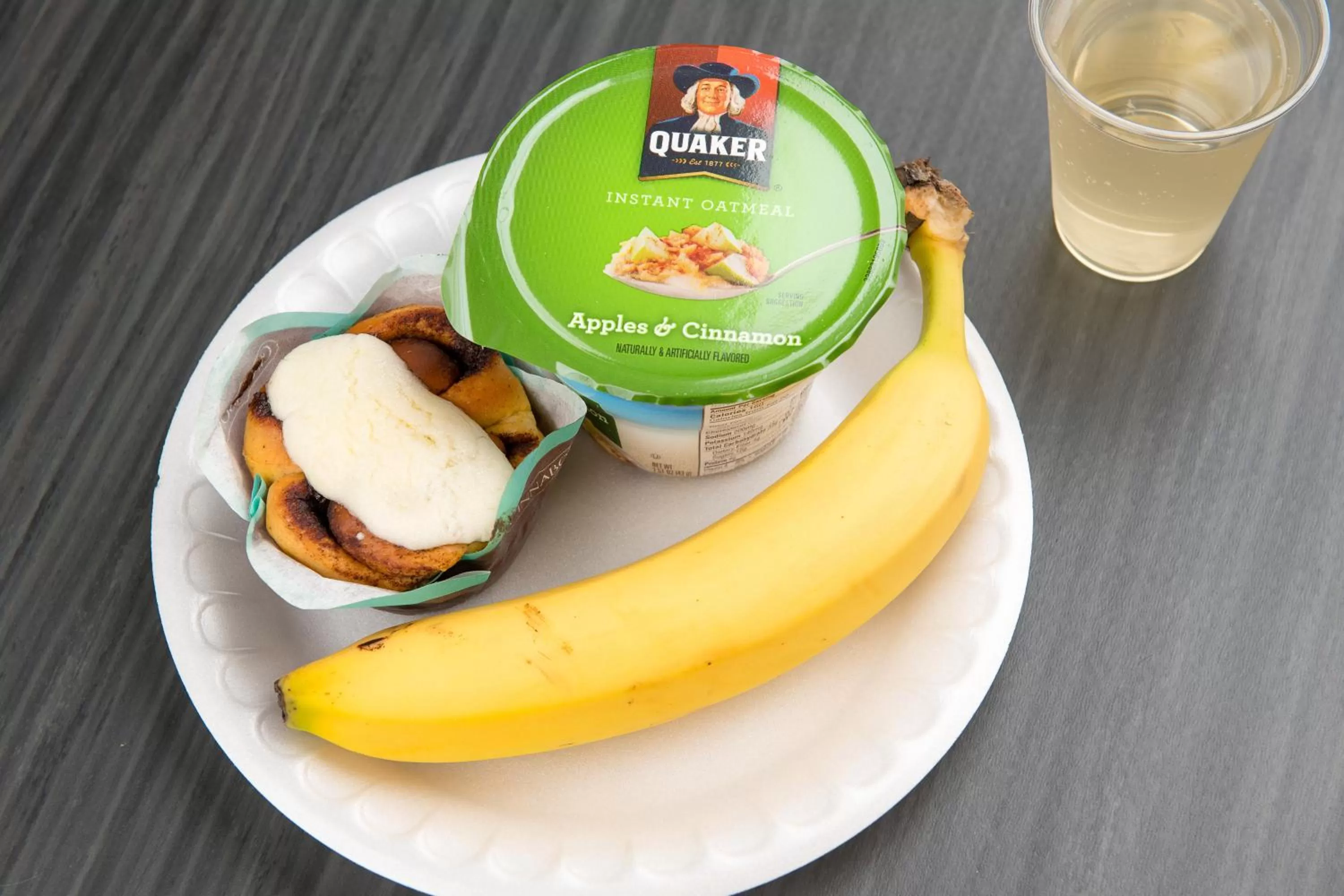 Restaurant/places to eat in Holiday Inn Express & Suites Milton East I-10 by IHG