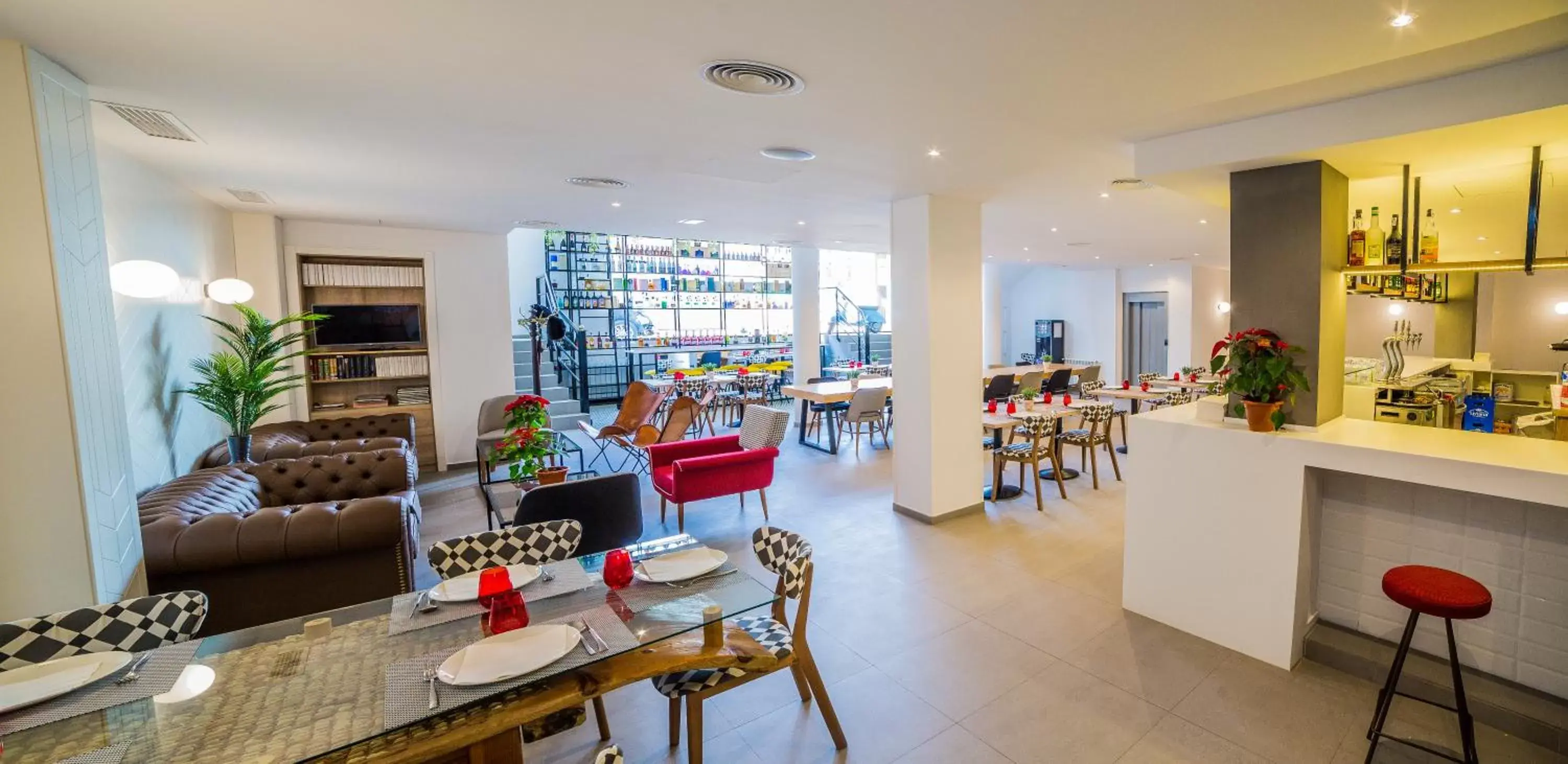 Lounge or bar in Hospedium Hotel Cañitas Maite Gastronómico Lounge or bar in Hospedium Hotel Cañitas Maite Gastronómico