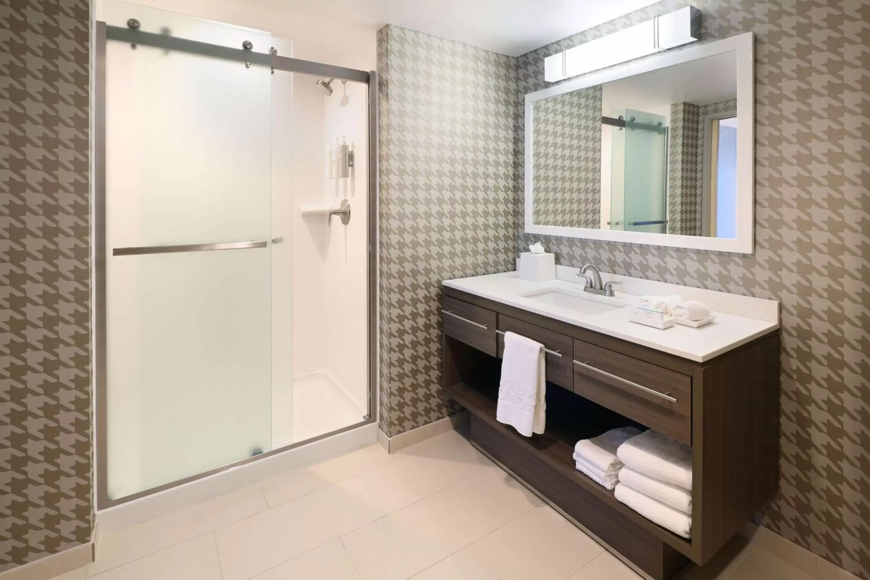 Bathroom in Home2 Suites By Hilton Richmond Short Pump