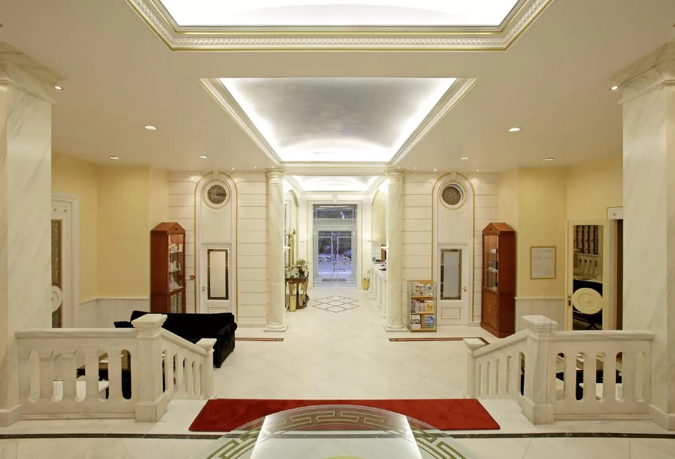 Lobby or reception in Theoxenia Palace