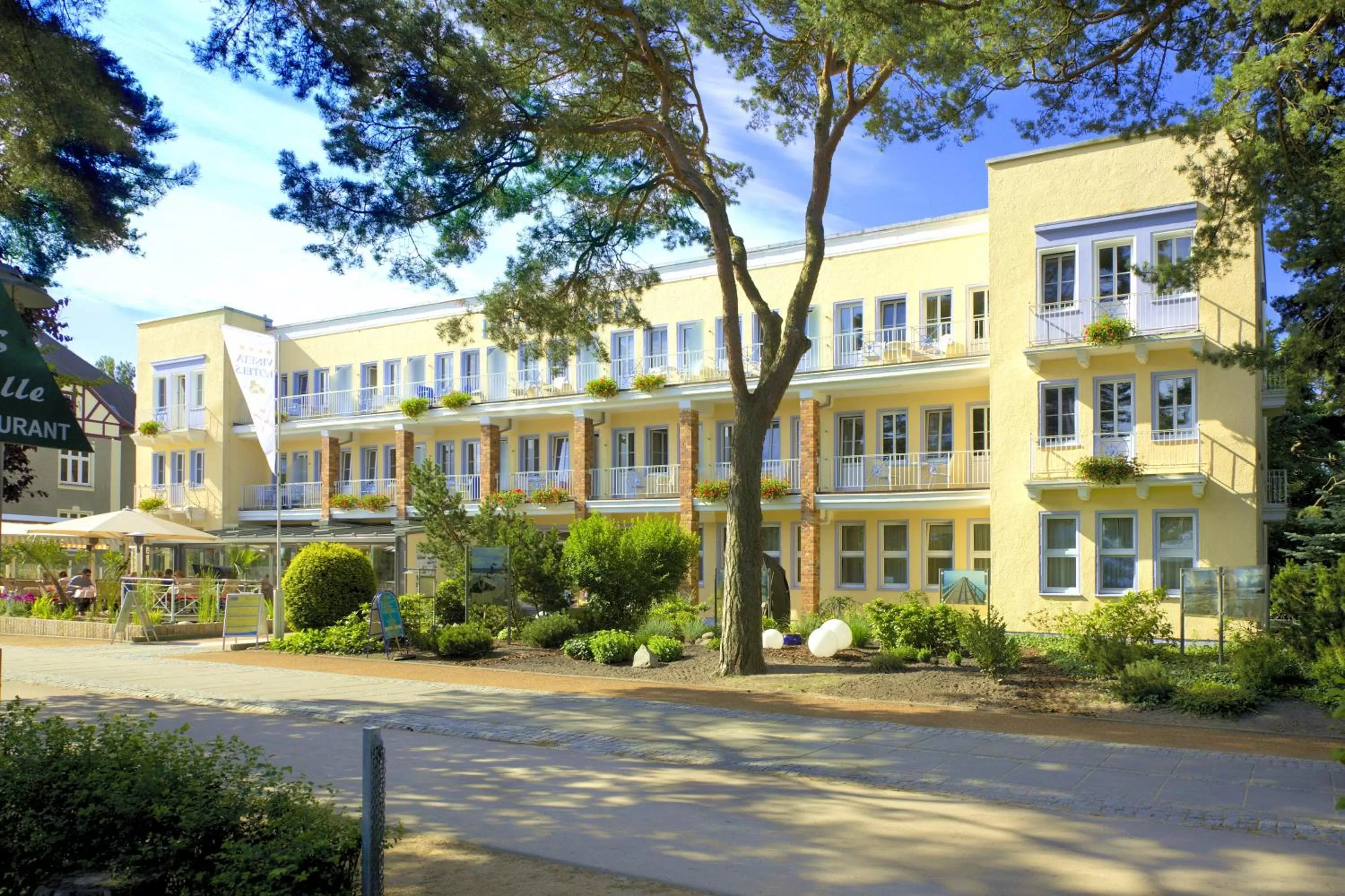 Restaurant/places to eat in Vineta Strandhotels