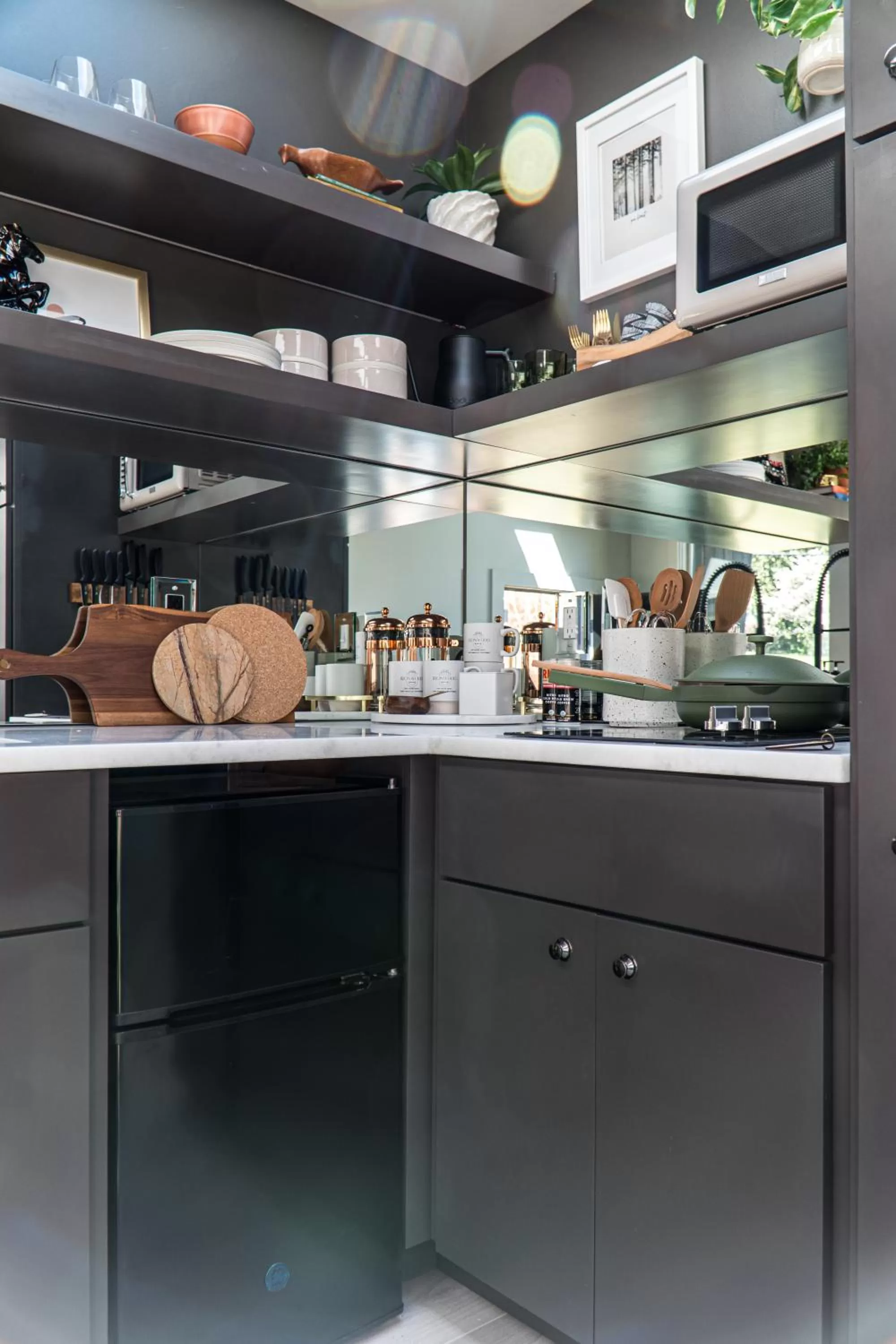 Coffee/tea facilities in Ironwood Grove, Tiny House Hotel