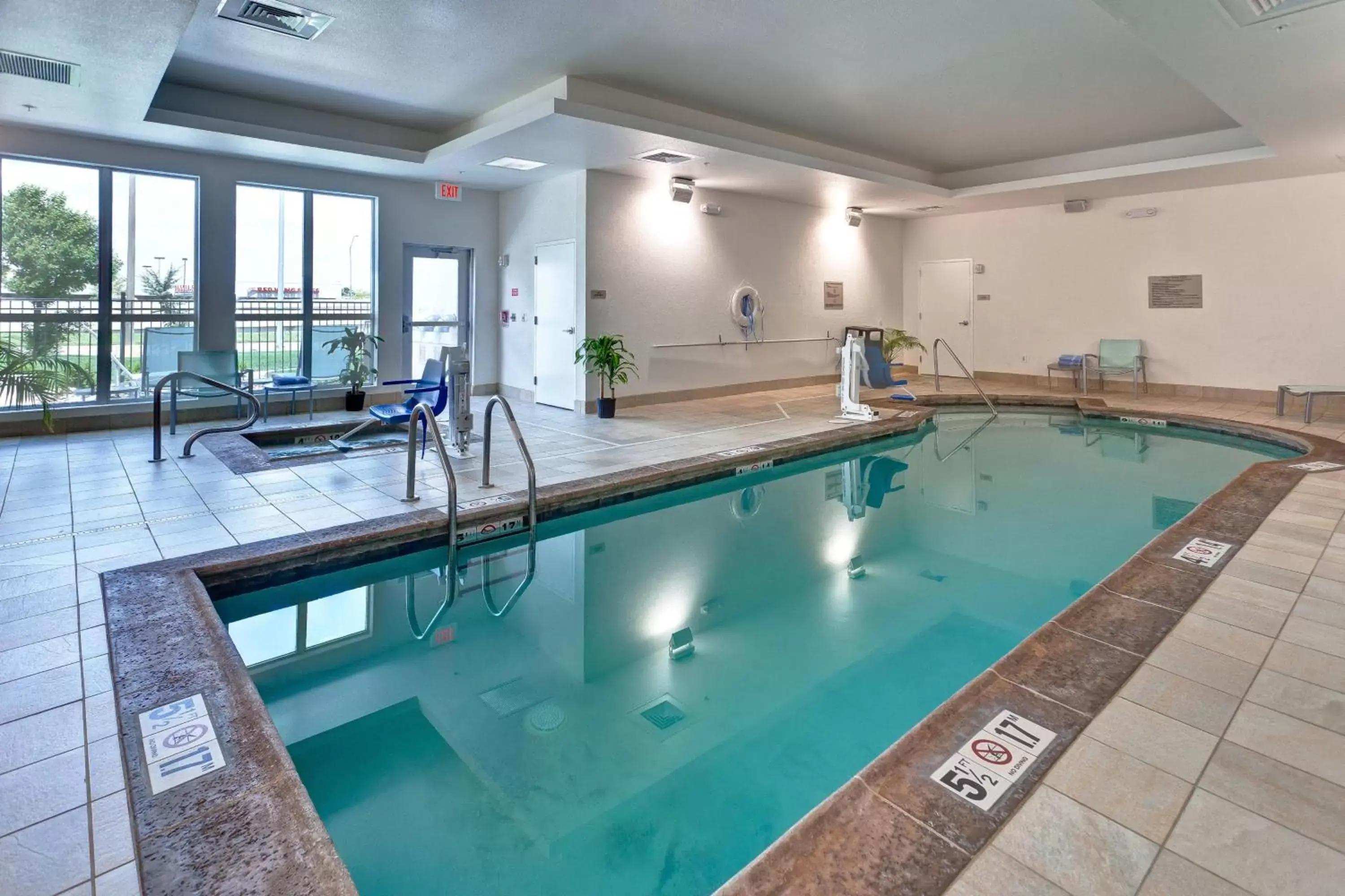 Swimming Pool in SpringHill Suites by Marriott Wichita Airport