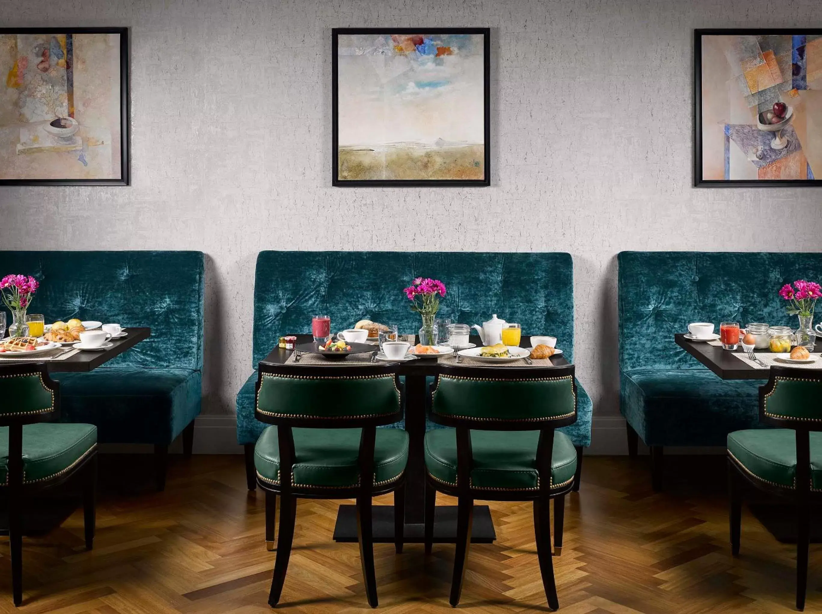 Food and drinks in InterContinental Sofia by IHG Food and drinks in InterContinental Sofia by IHG