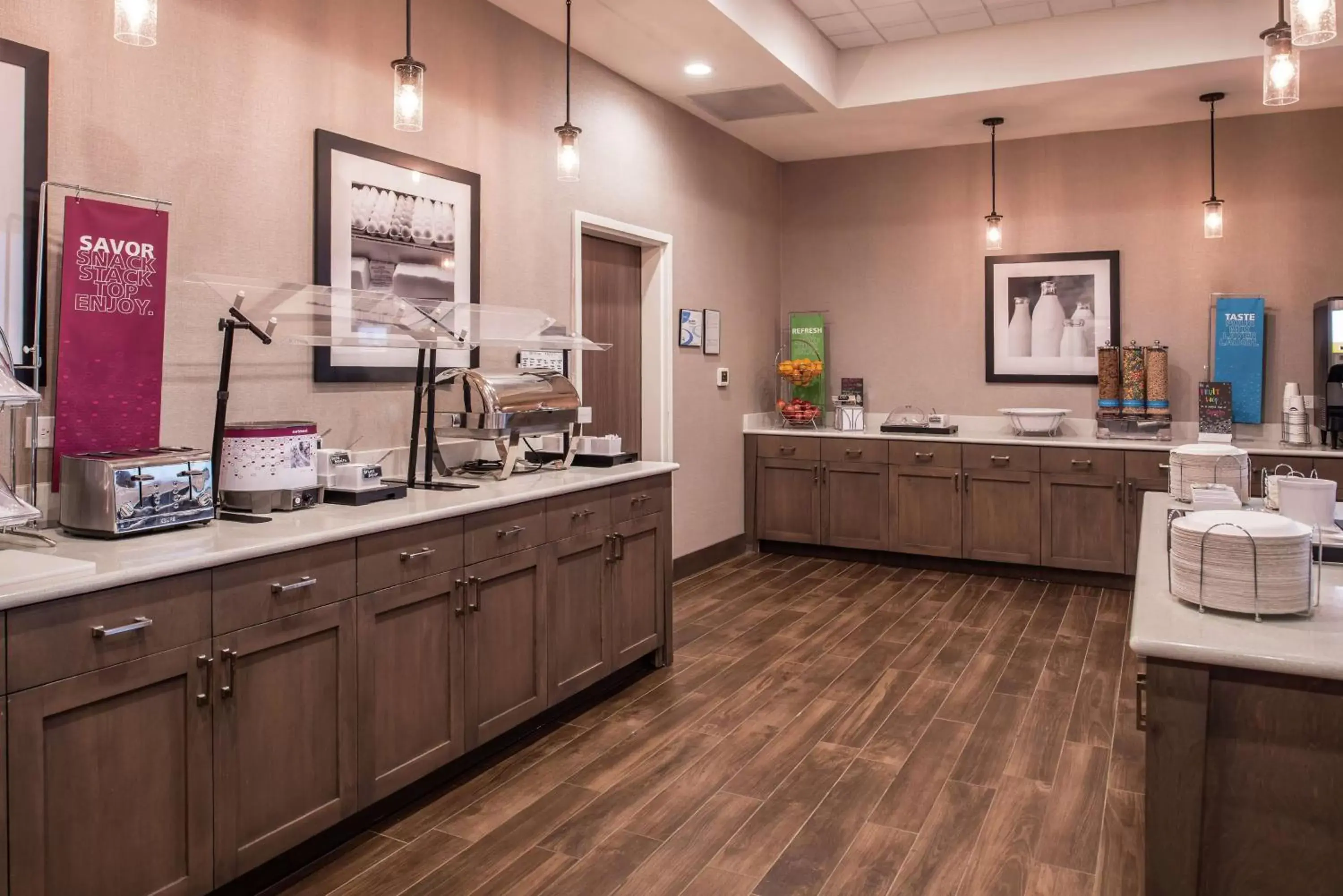 Dining area, Restaurant/Places to Eat in Hampton Inn Benson