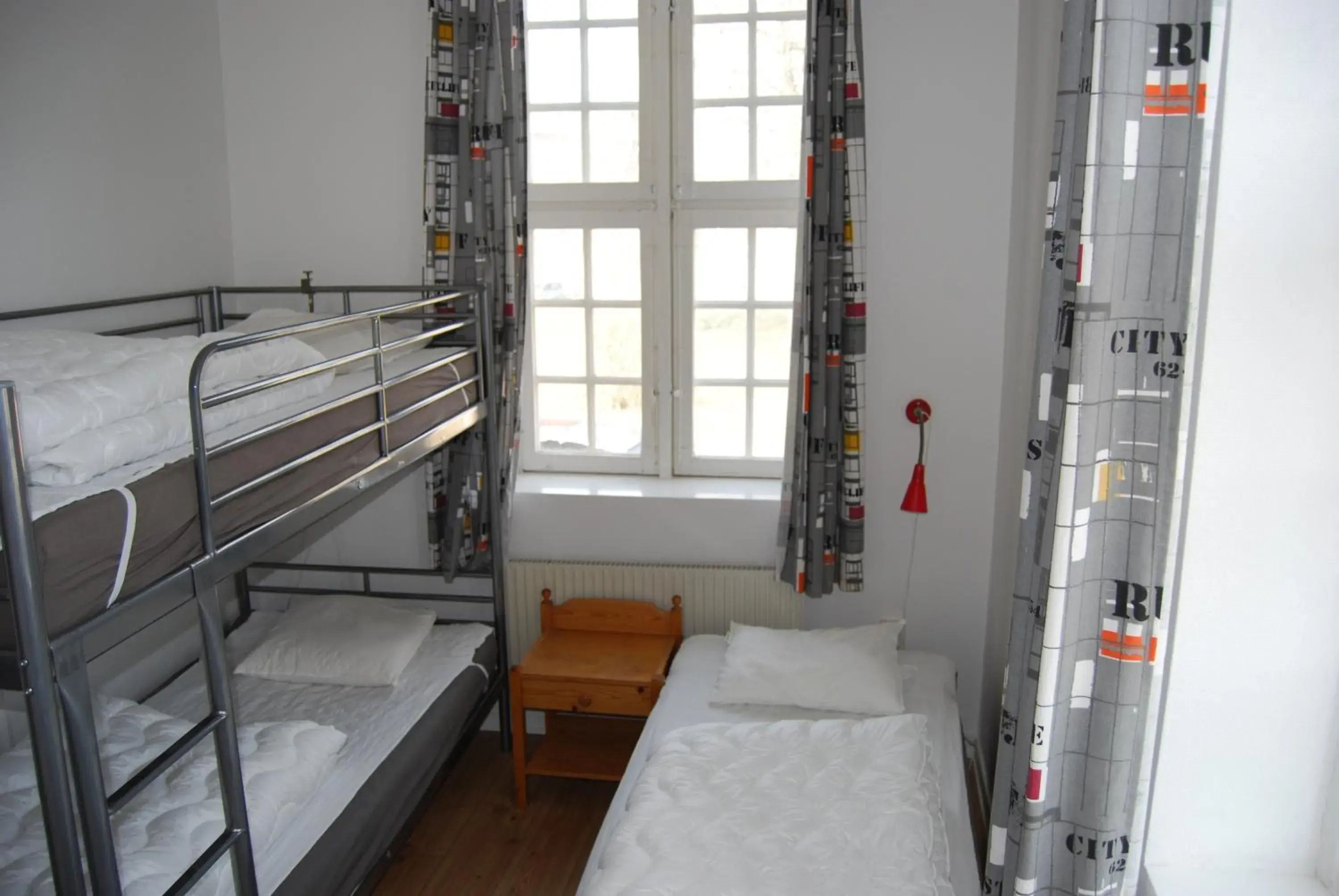 Bed, Bunk Bed in Halmstad Hotell & Vandrarhem Kaptenshamn