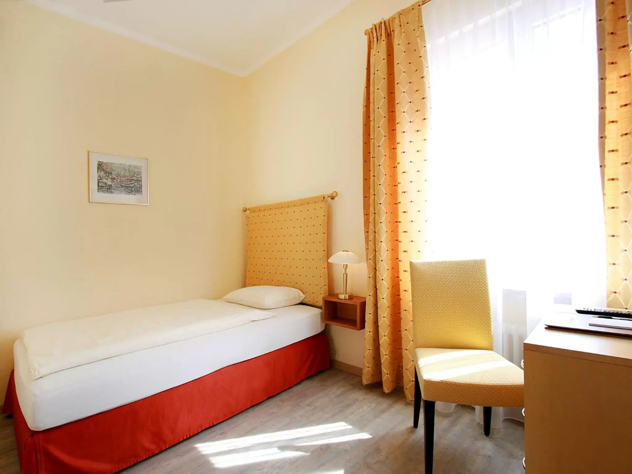 Bed in Hotel Garni Golf