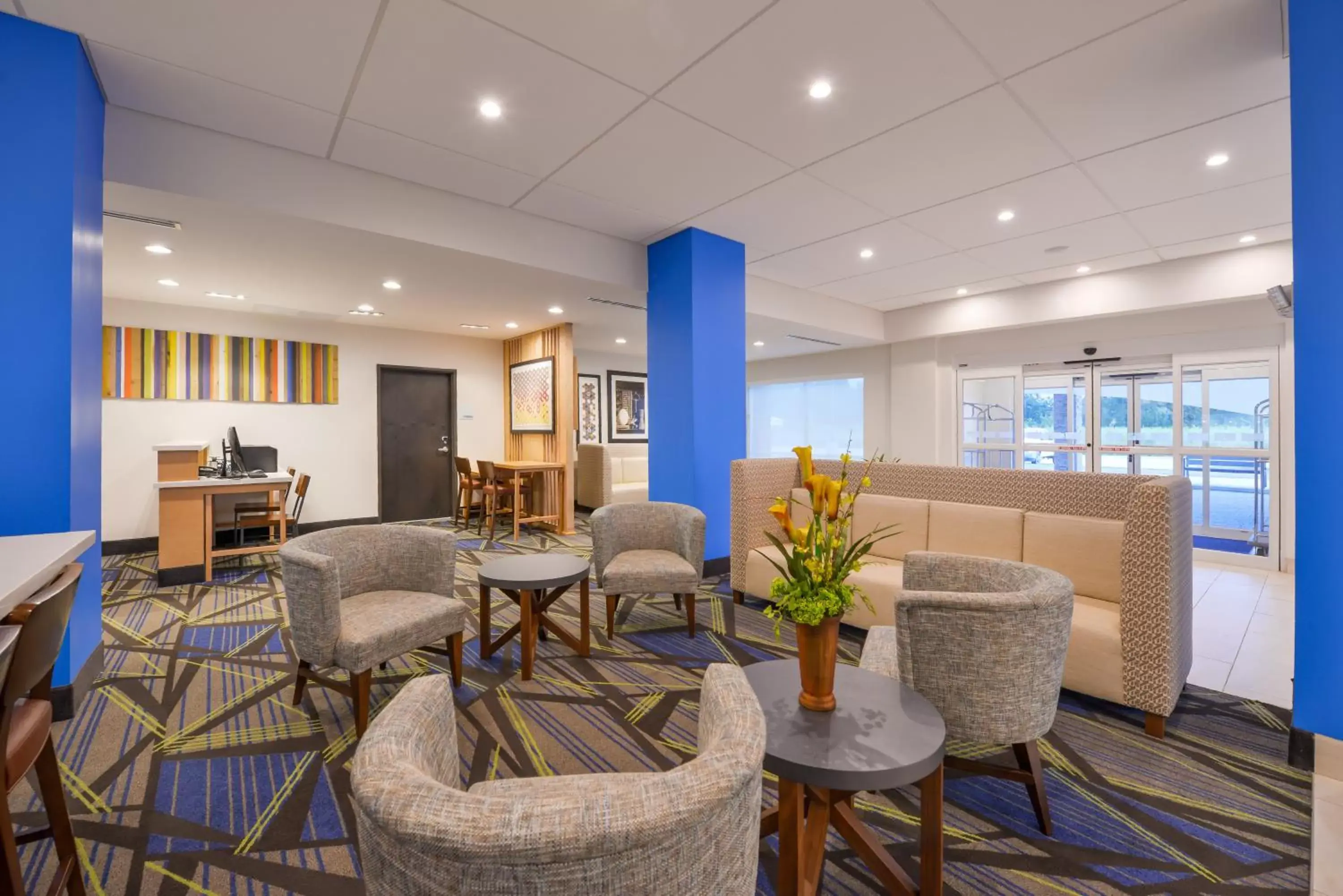 Property building in Holiday Inn Express Donaldsonville by IHG Property building in Holiday Inn Express Donaldsonville by IHG