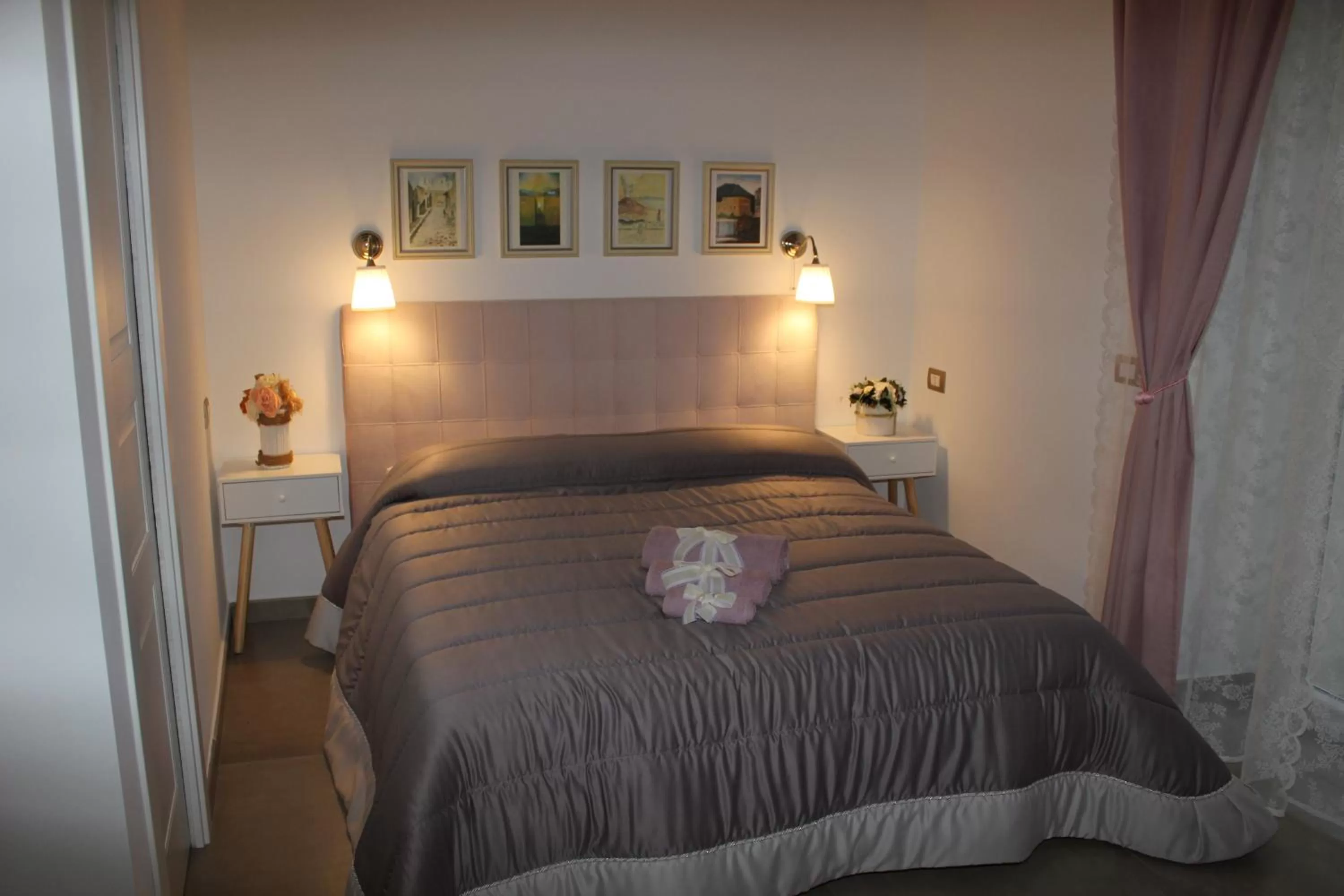 Bed in B&B 80056 Ercolano