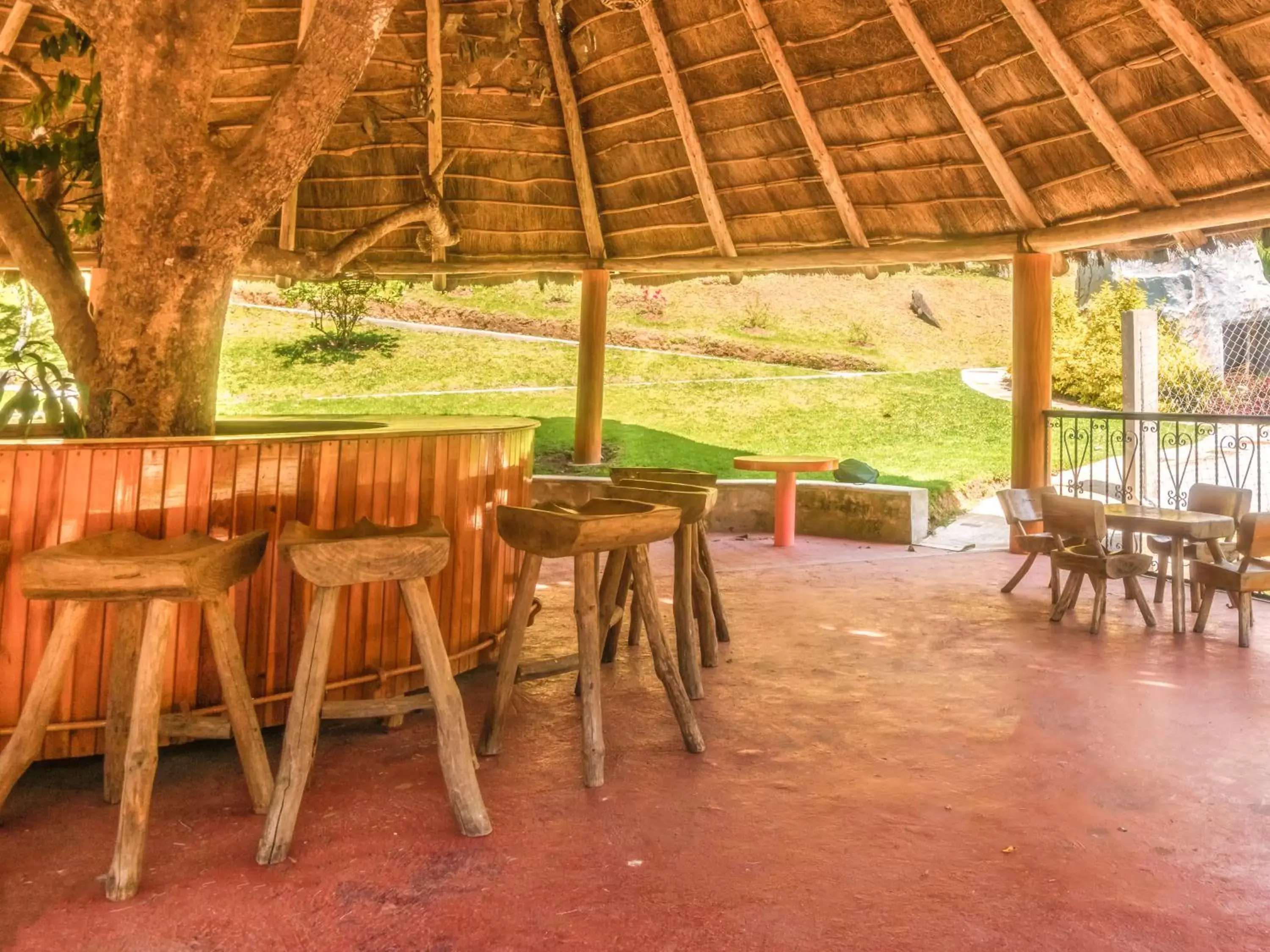 Seating area, Restaurant/Places to Eat in Otro Rollo en Jilotepec by Rotamundos