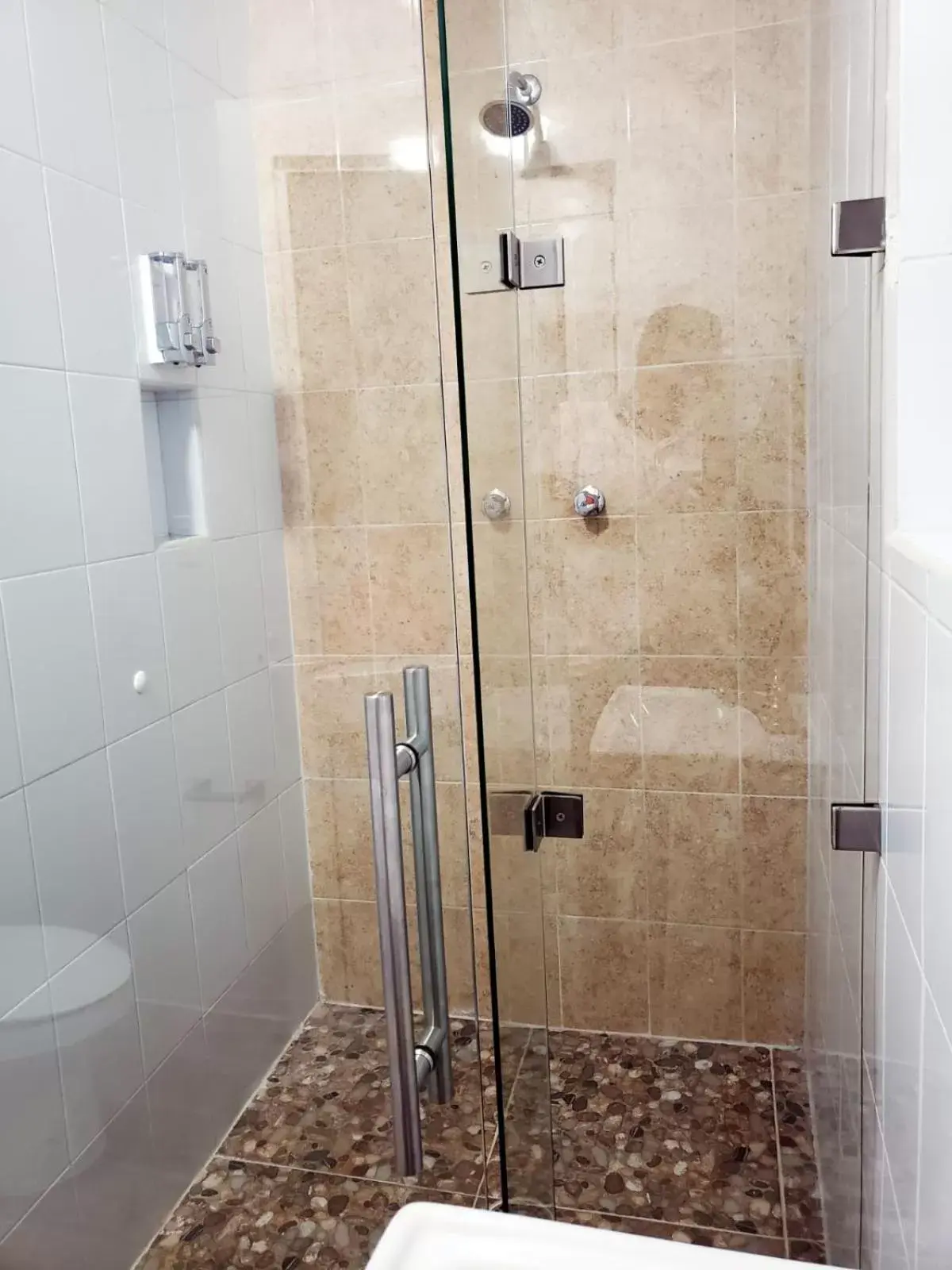 Bathroom in Hotel Real de Lua