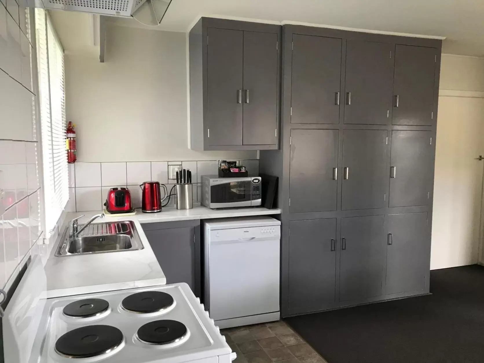 Coffee/tea facilities, Kitchen/Kitchenette in Kaiapoi on Williams Motel