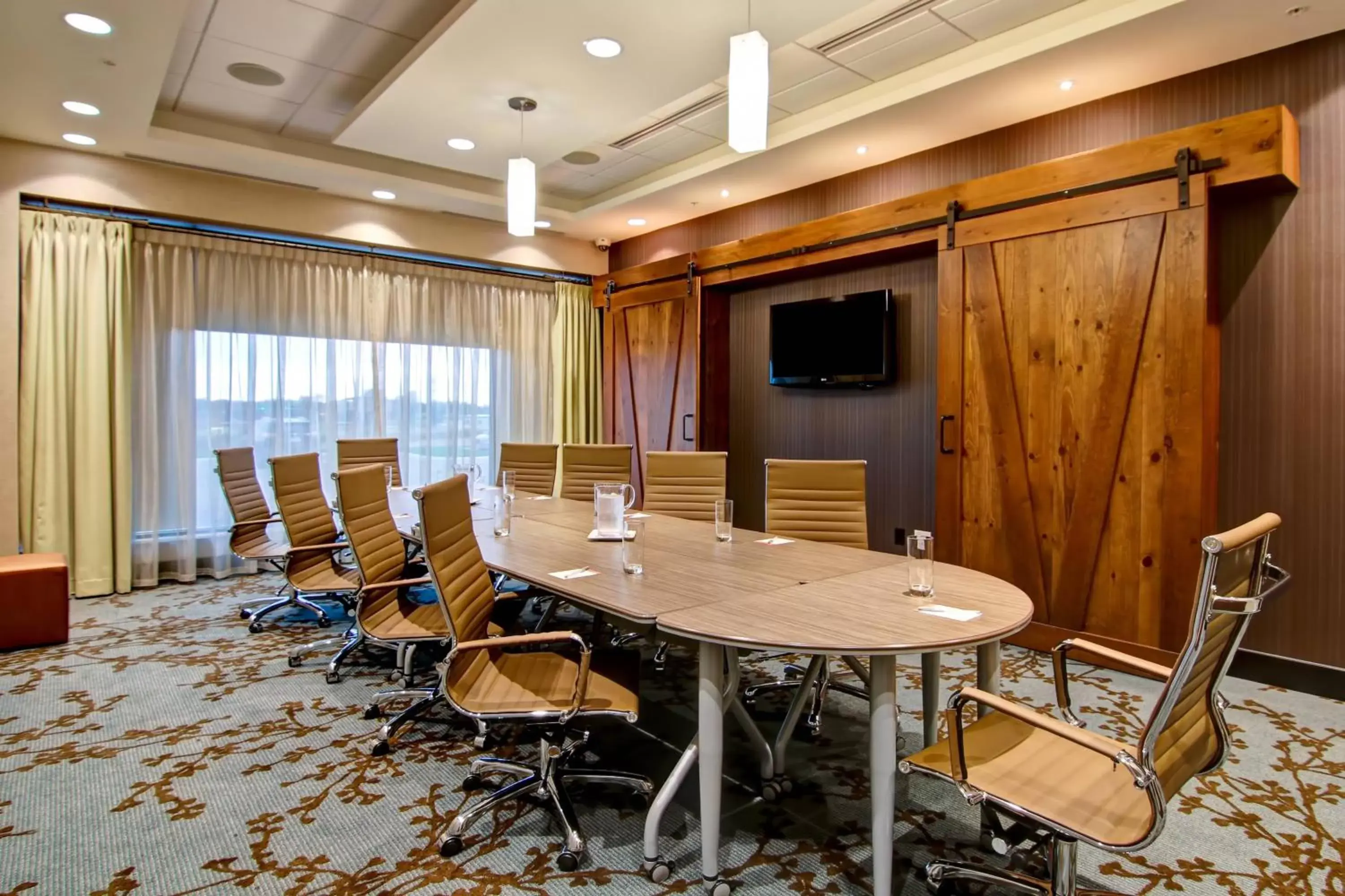 Meeting/conference room in TownePlace Suites by Marriott Kincardine