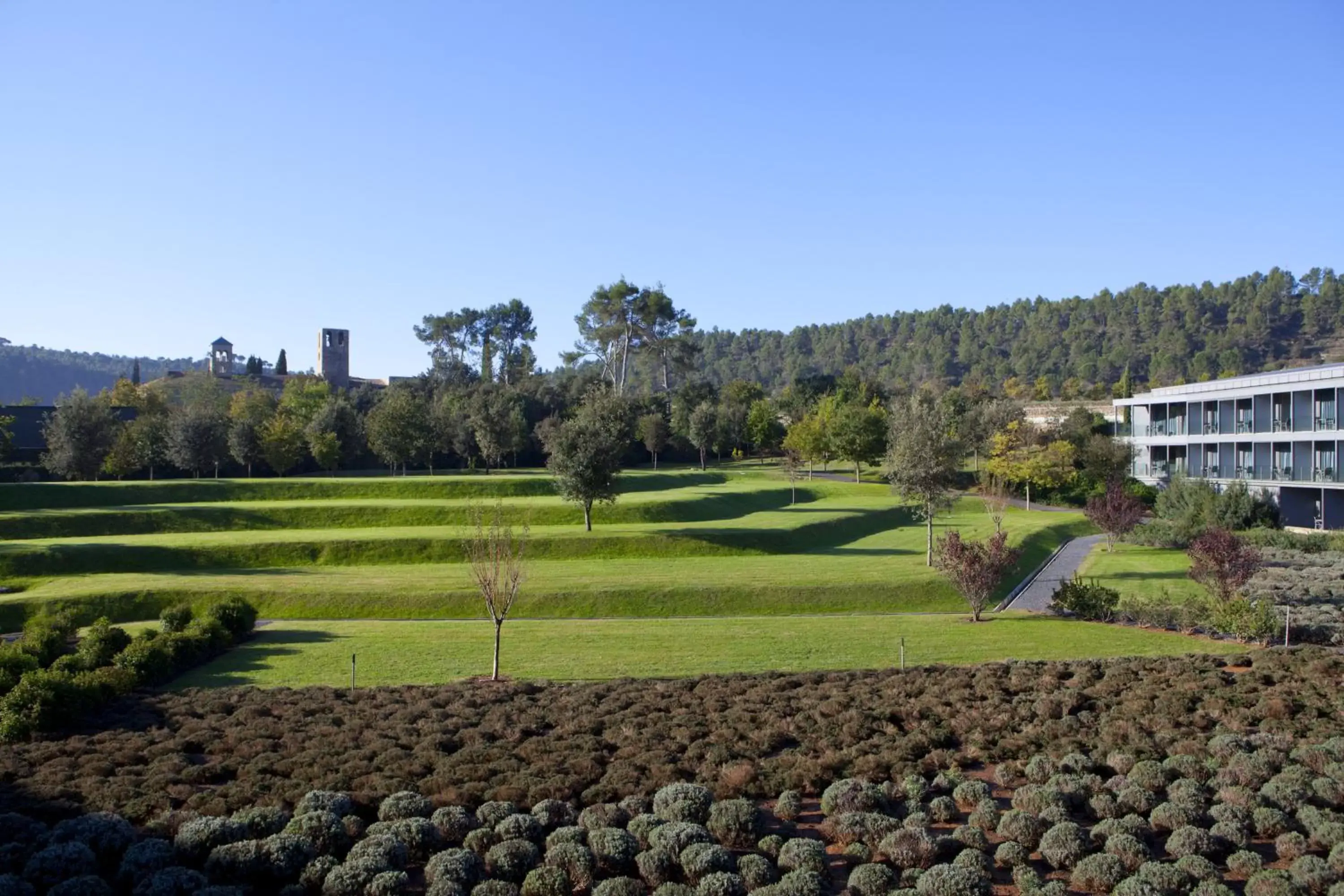 Garden in Hotel Món Sant Benet