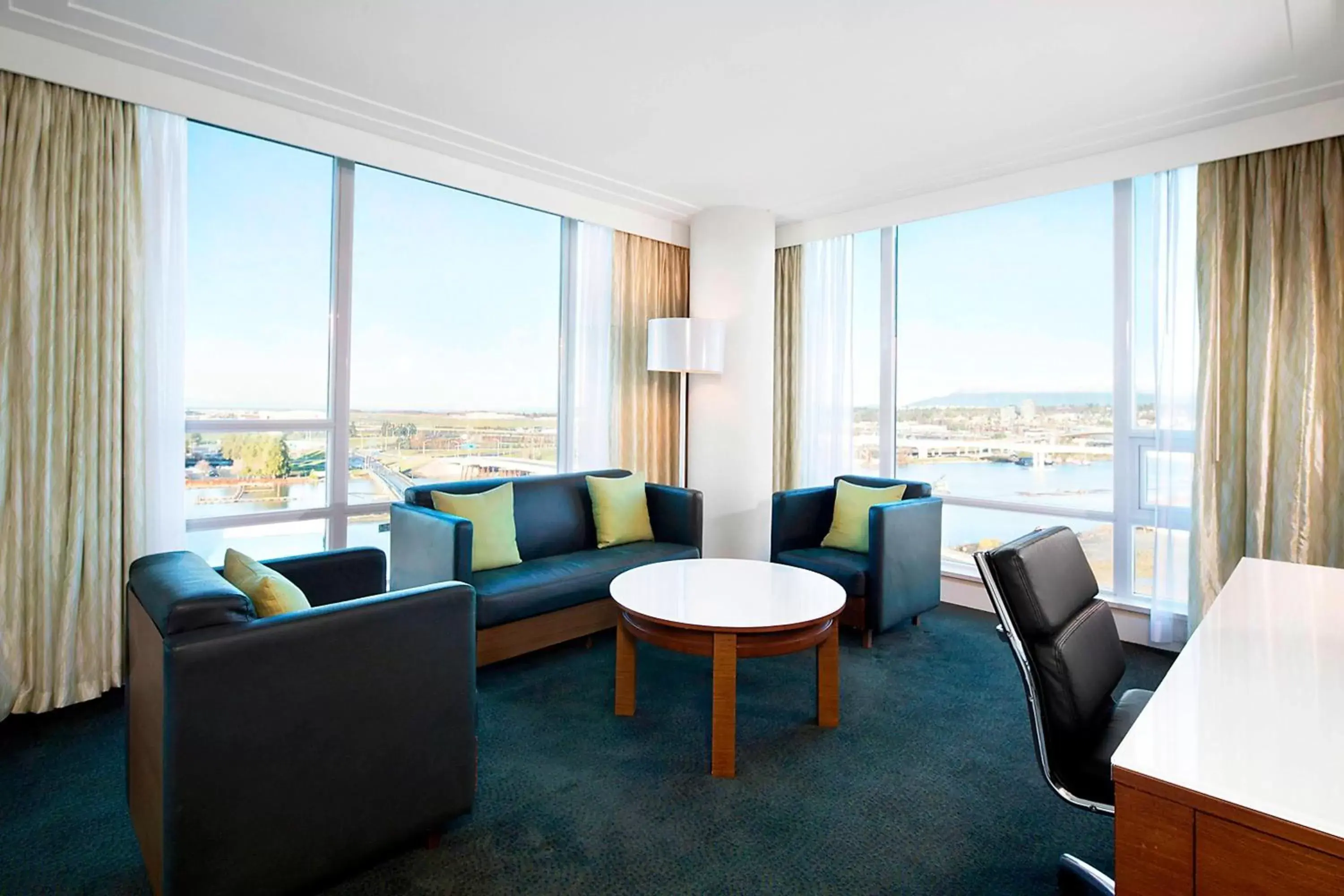 Living room, Seating Area in The Westin Wall Centre, Vancouver Airport