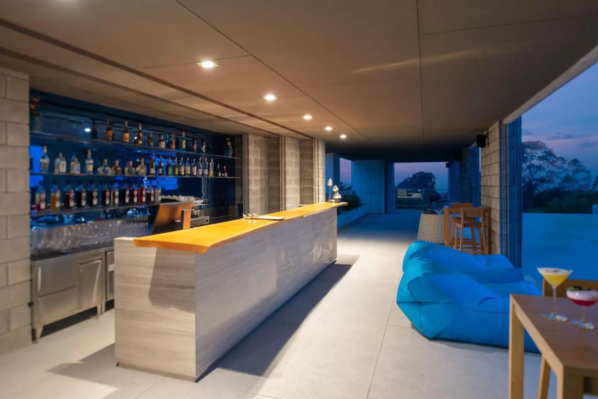 Lounge or bar in Cross Pattaya Oceanphere - formerly X2 Pattaya Oceanphere