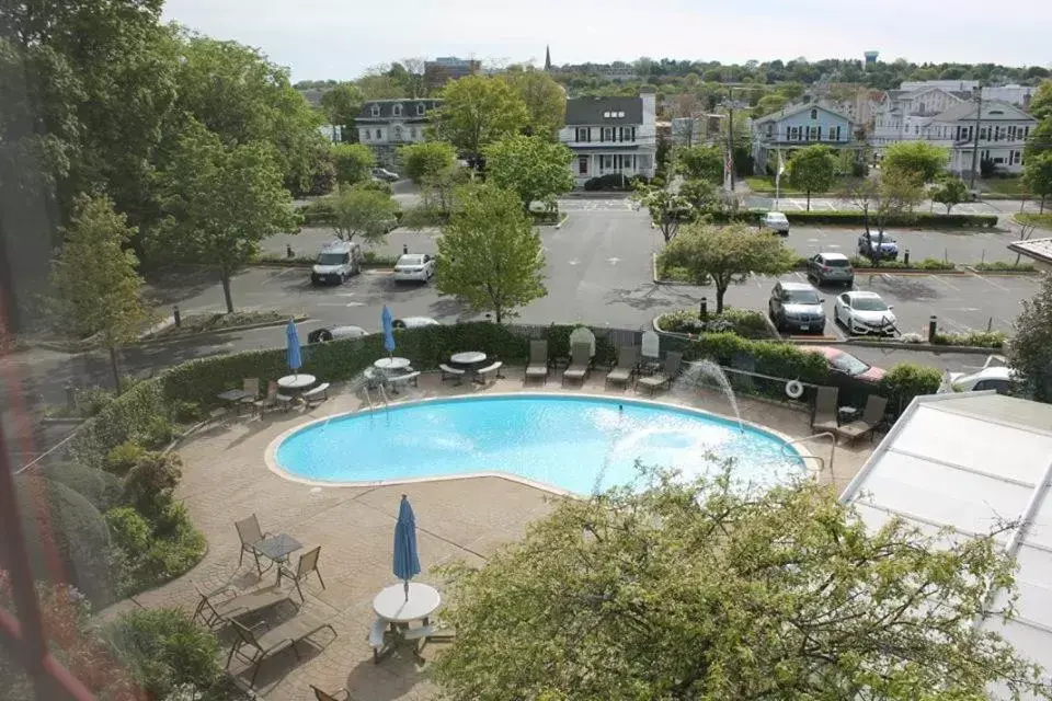 Swimming pool, Pool View in Norwalk Inn & Conference Center