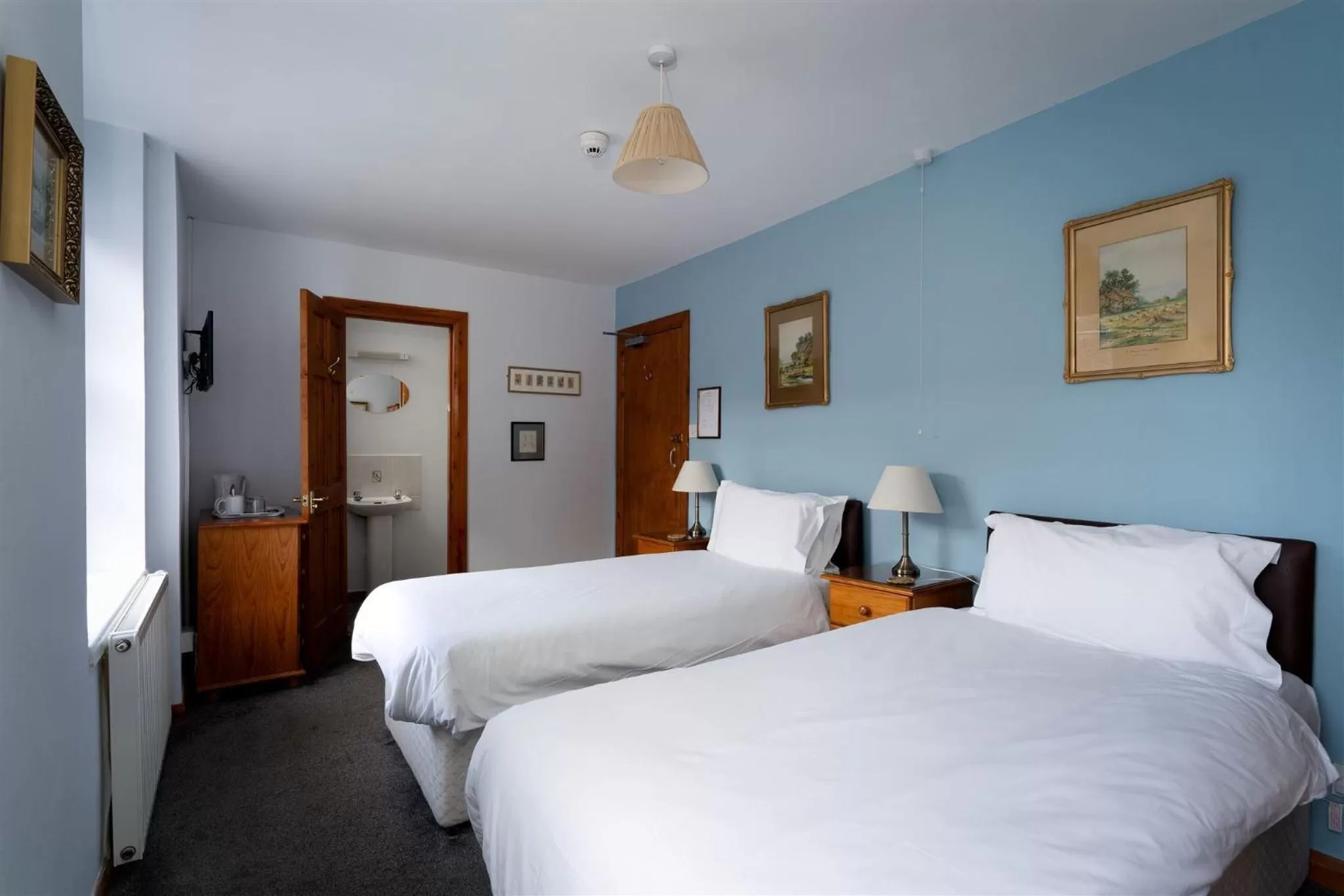 Bedroom, Bed in The Old Ship Aground