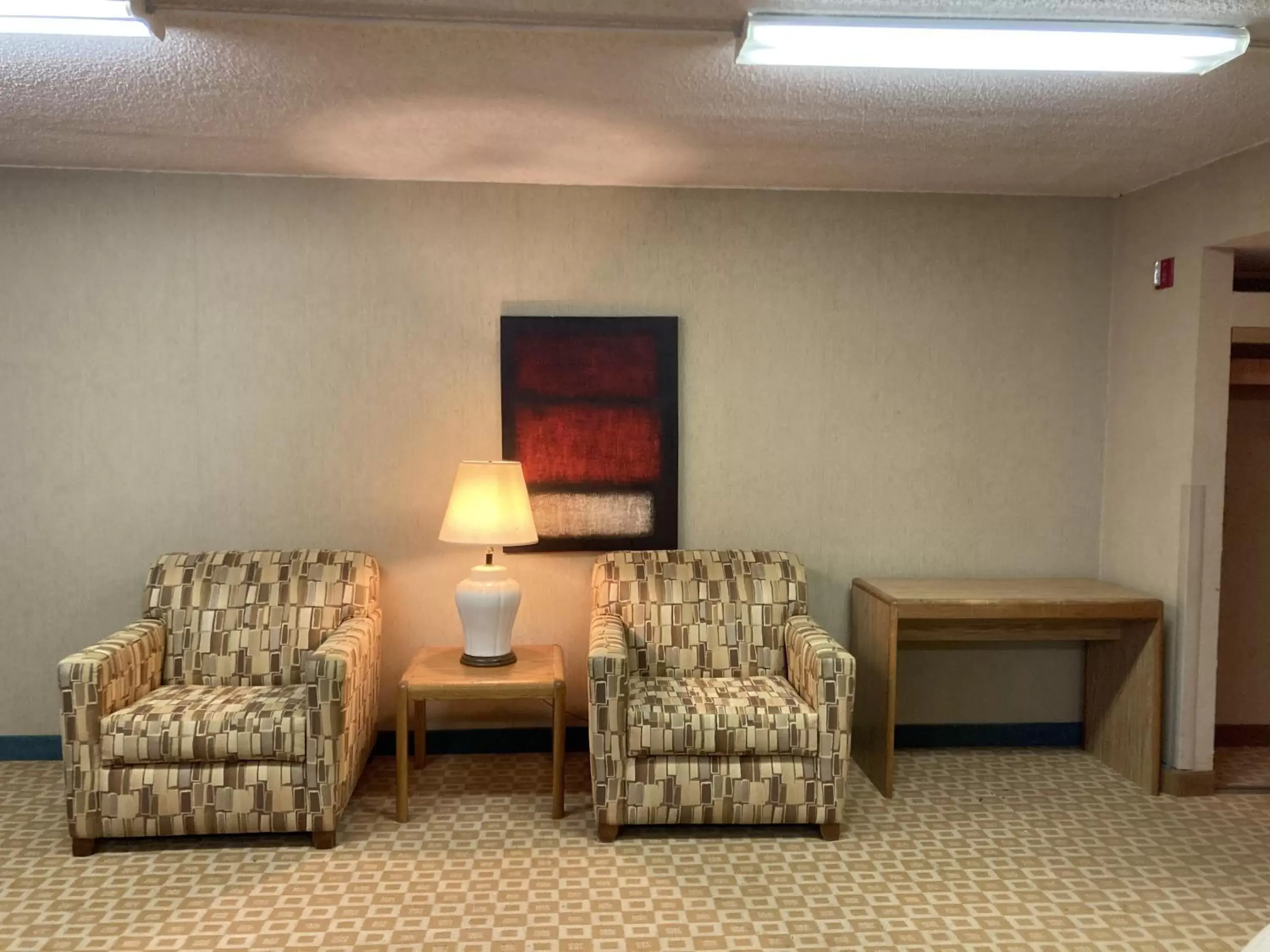 Living room, Lobby/Reception in Days Inn by Wyndham Sherman