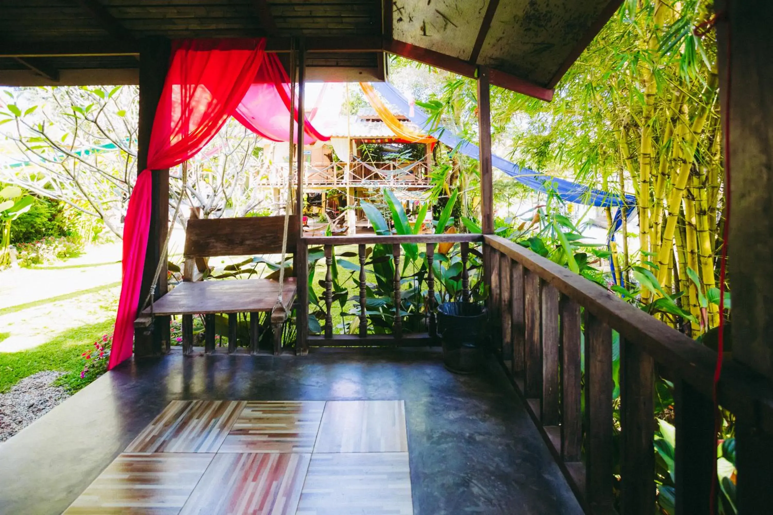 Balcony/Terrace in Sawasdeepai River Resort