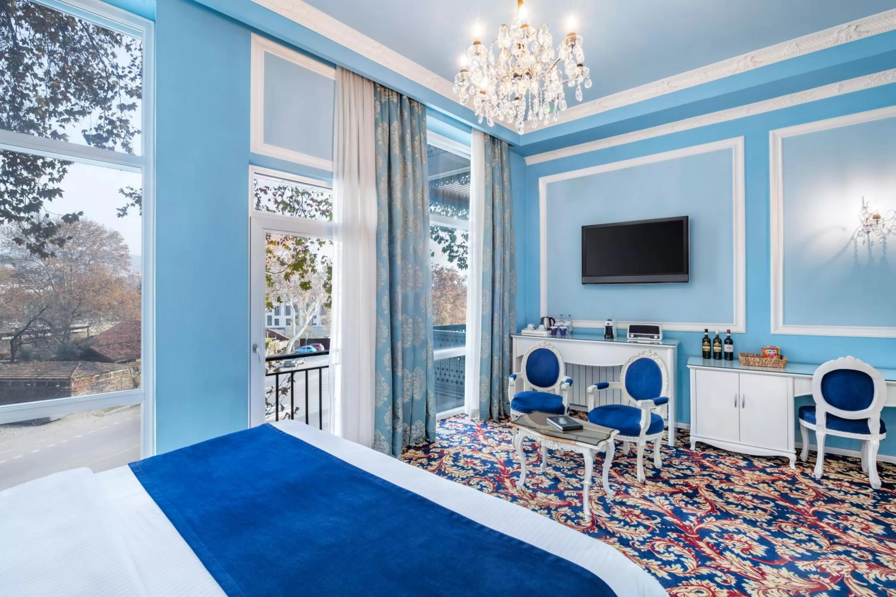 Living room in River Side Hotel Tbilisi