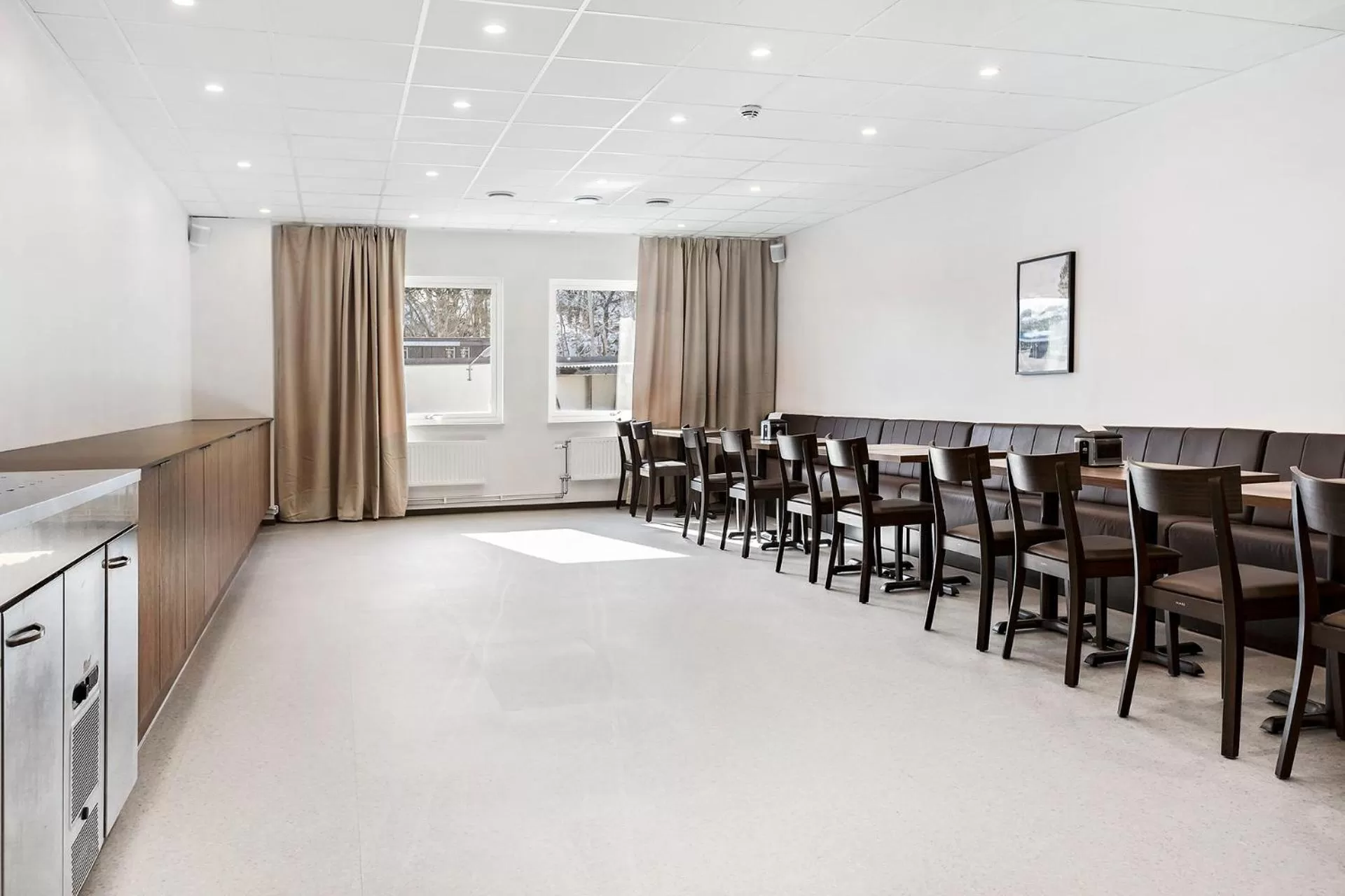 Communal lounge/ TV room in Sure Hotel Studio by Best Western Bromma