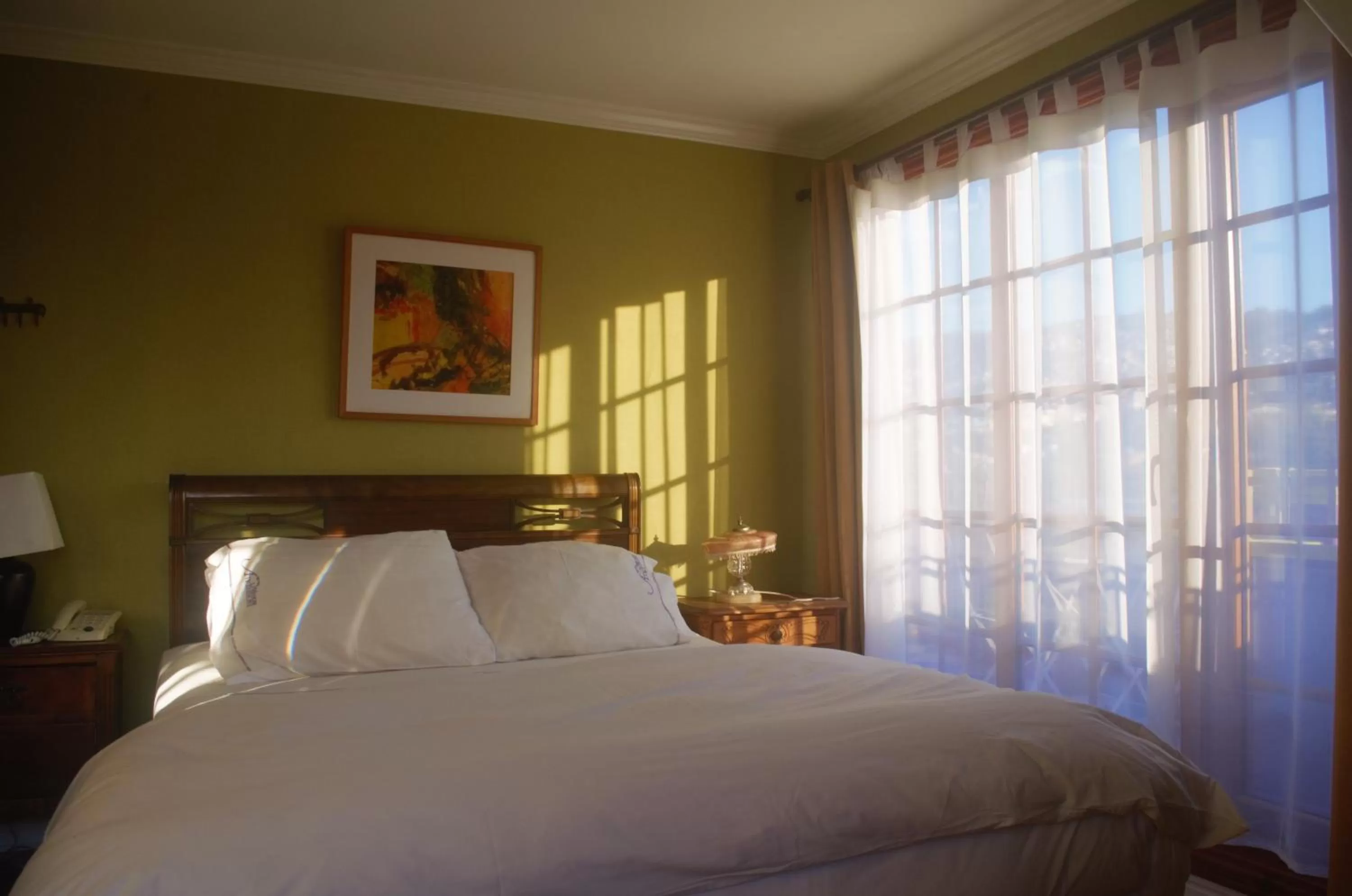 Bed in Hotel Manoir Atkinson