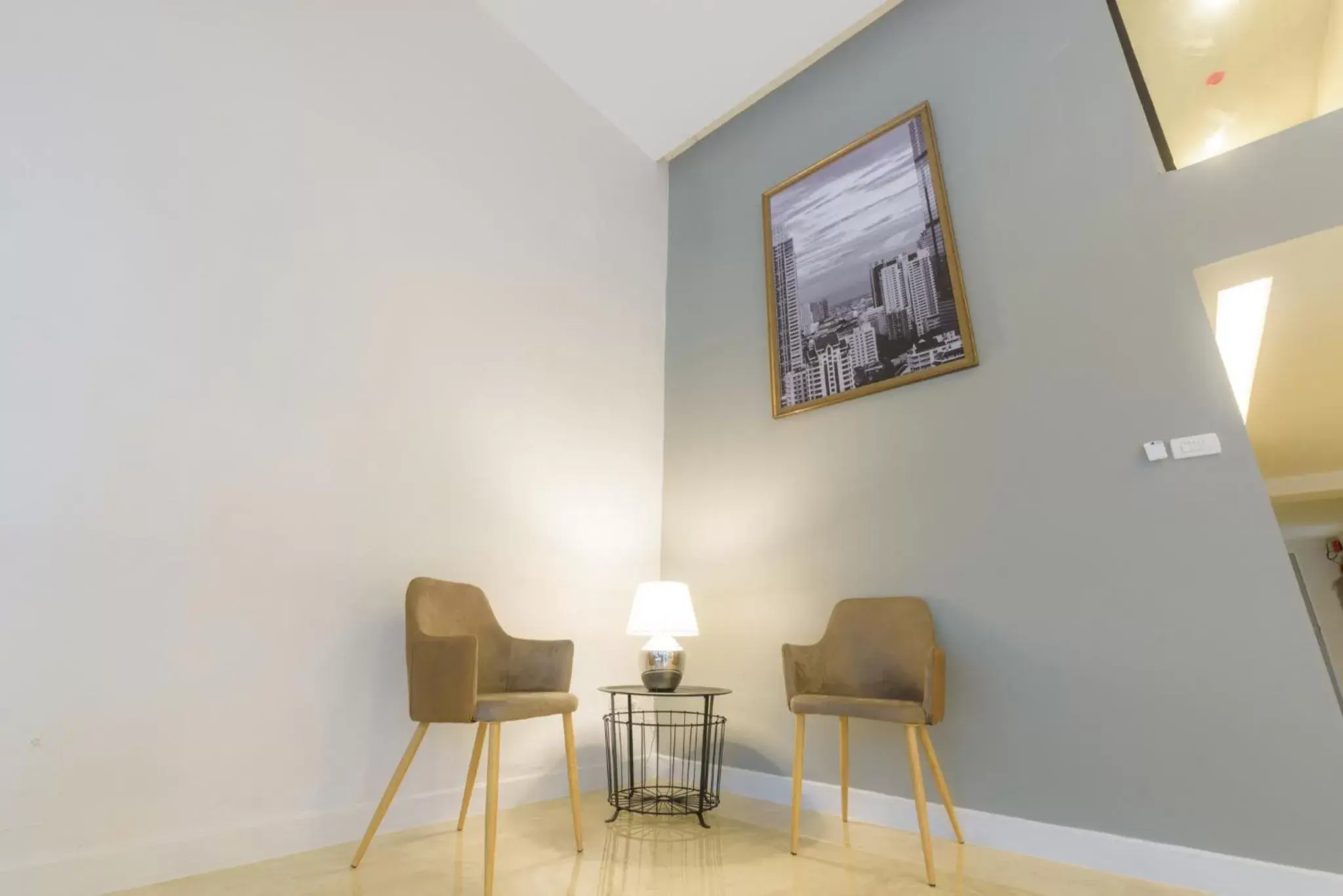 Property building in Metro hotel Property building in Metro hotel