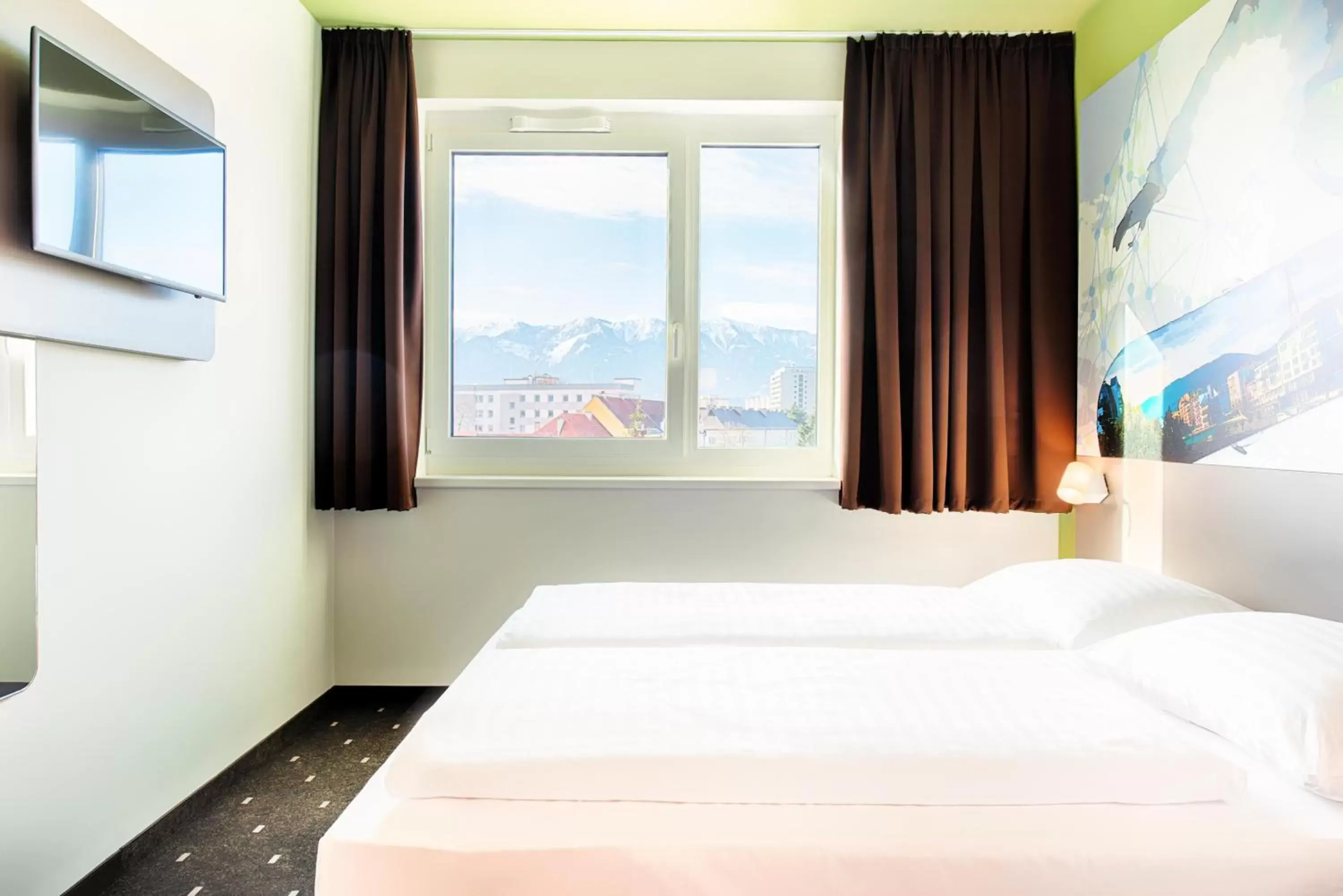 Photo of the whole room, Bed in B&B Hotel Villach
