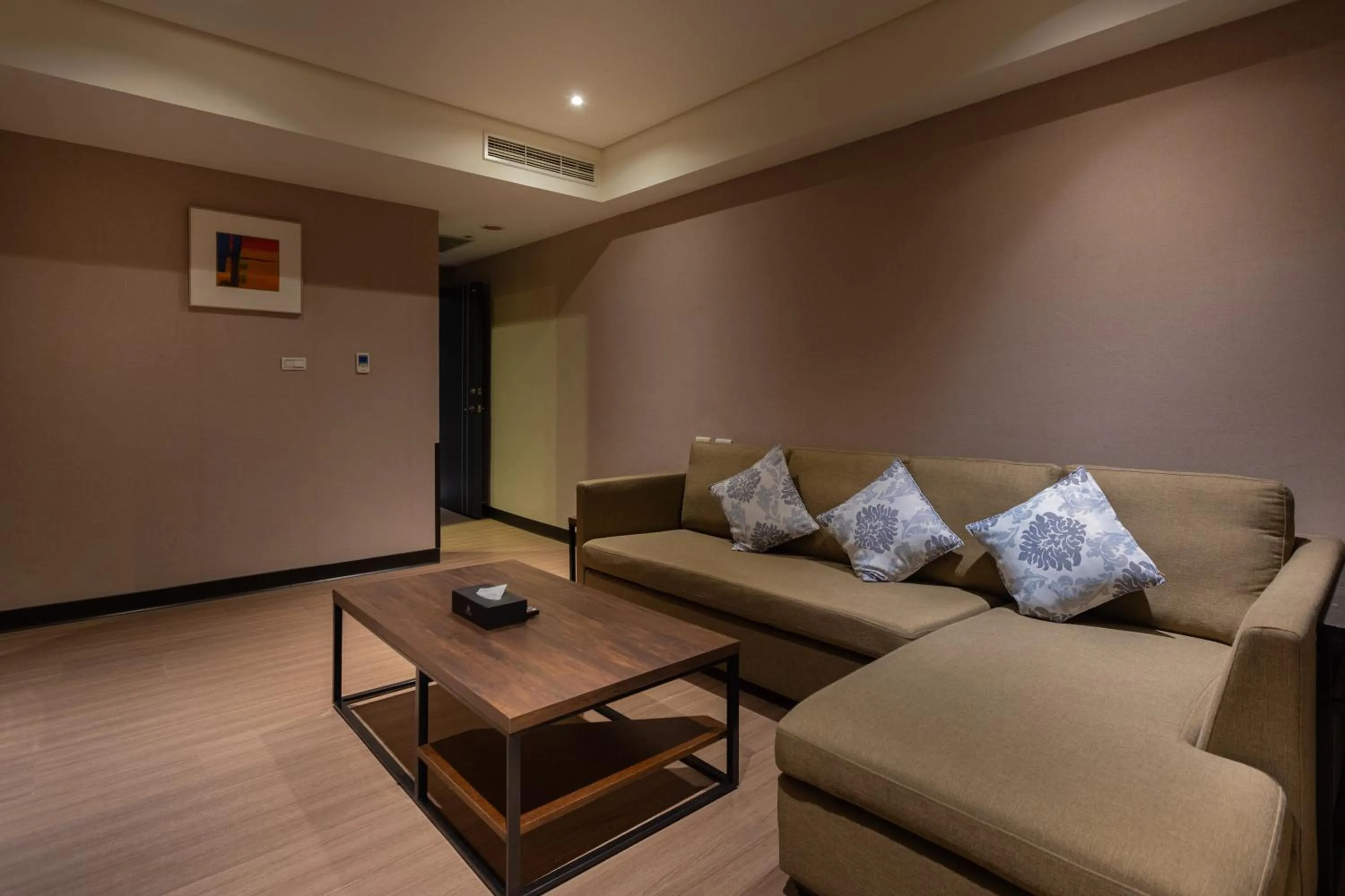 Living room in Royal Guest Hotel