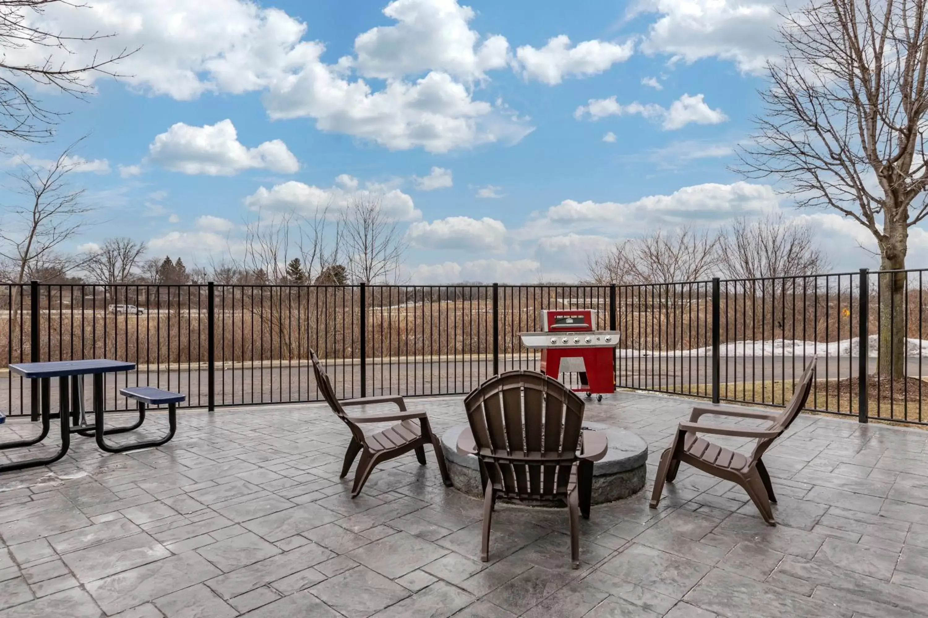 Patio, Balcony/Terrace in Comfort Inn & Suites Grand Blanc-Flint