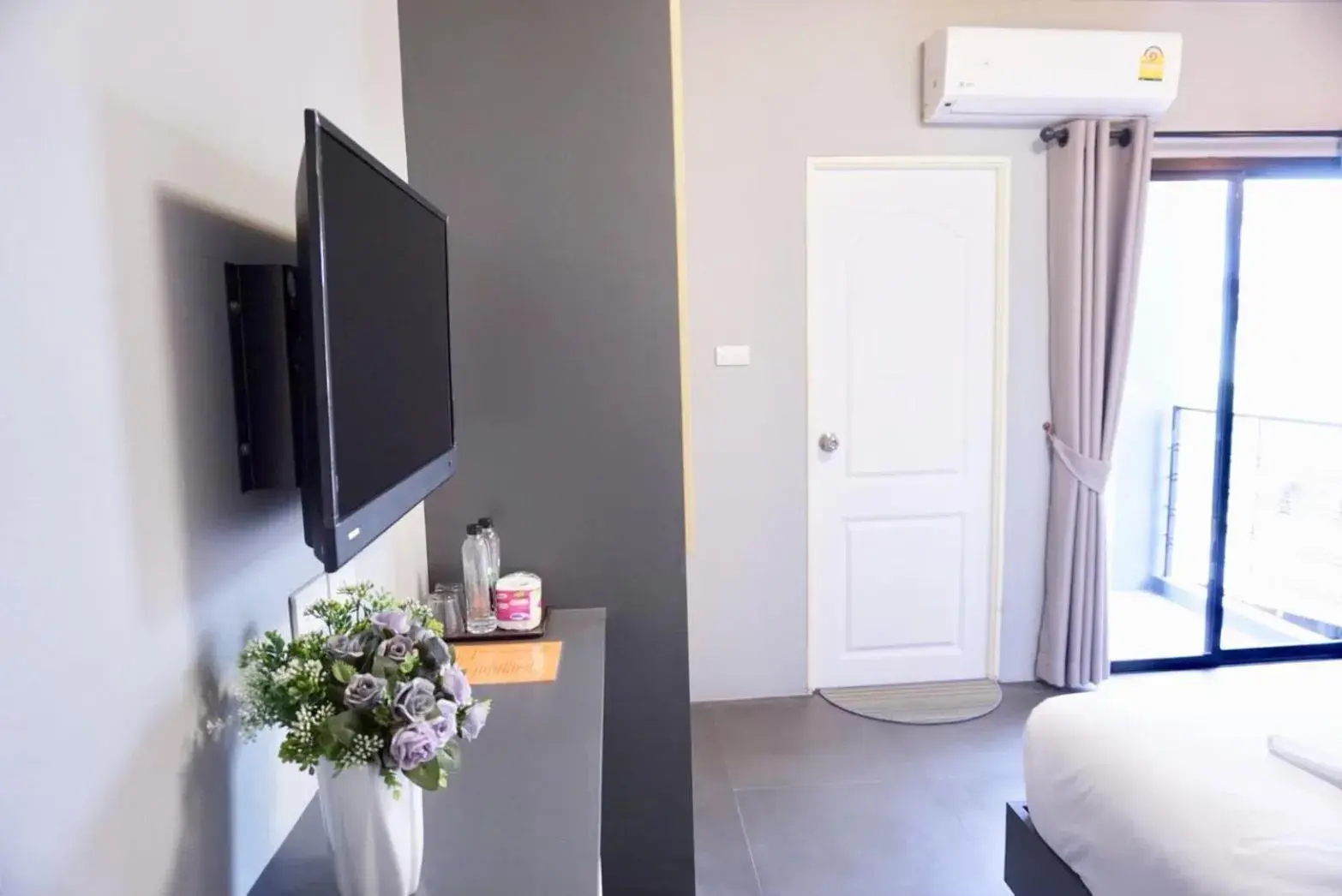 Communal lounge/ TV room, Bed in บันดารี่ ริชชี่ (Bhundaree Richy) Communal lounge/ TV room, Bed in บันดารี่ ริชชี่ (Bhundaree Richy)