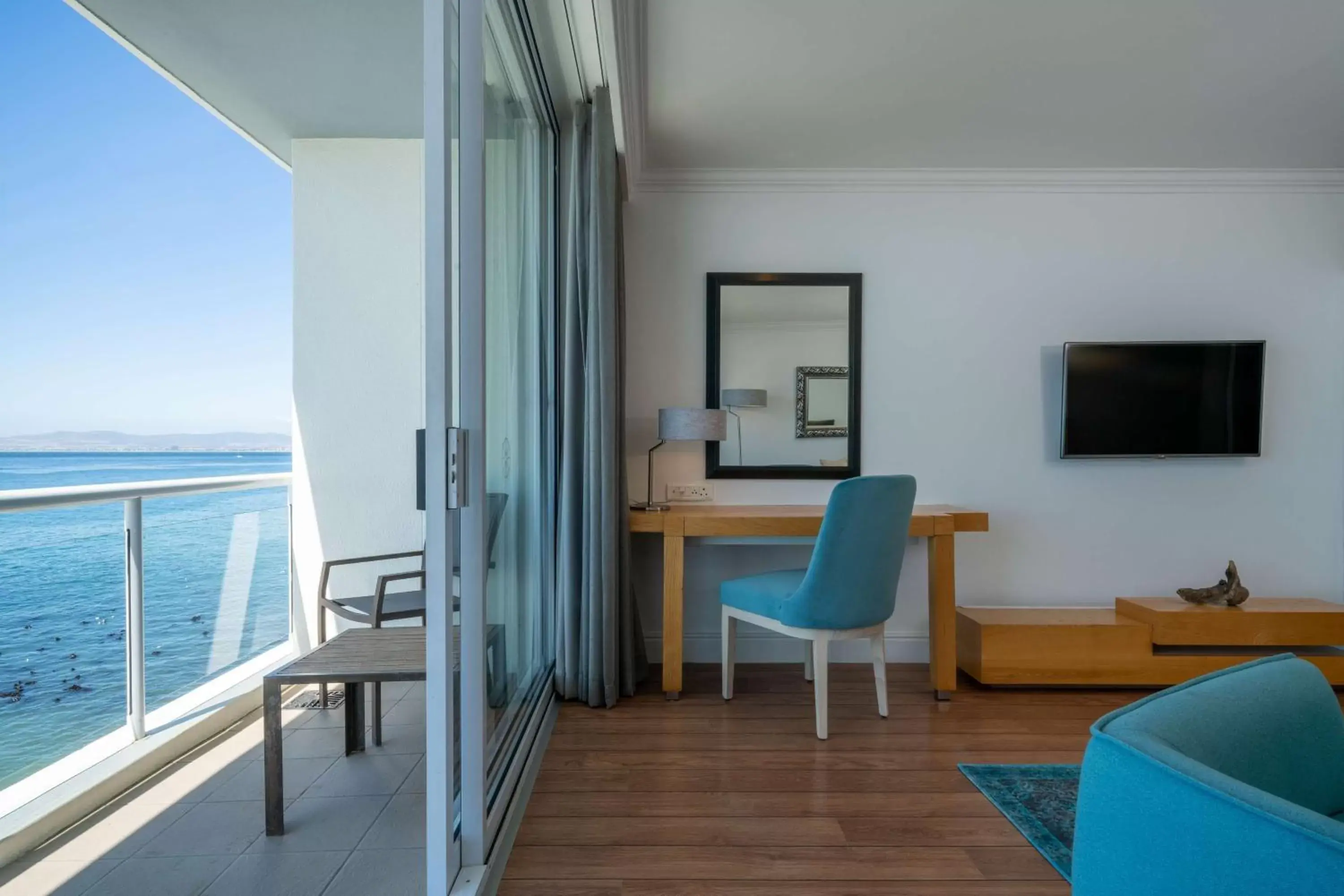 Bedroom in Radisson Blu Hotel Waterfront, Cape Town